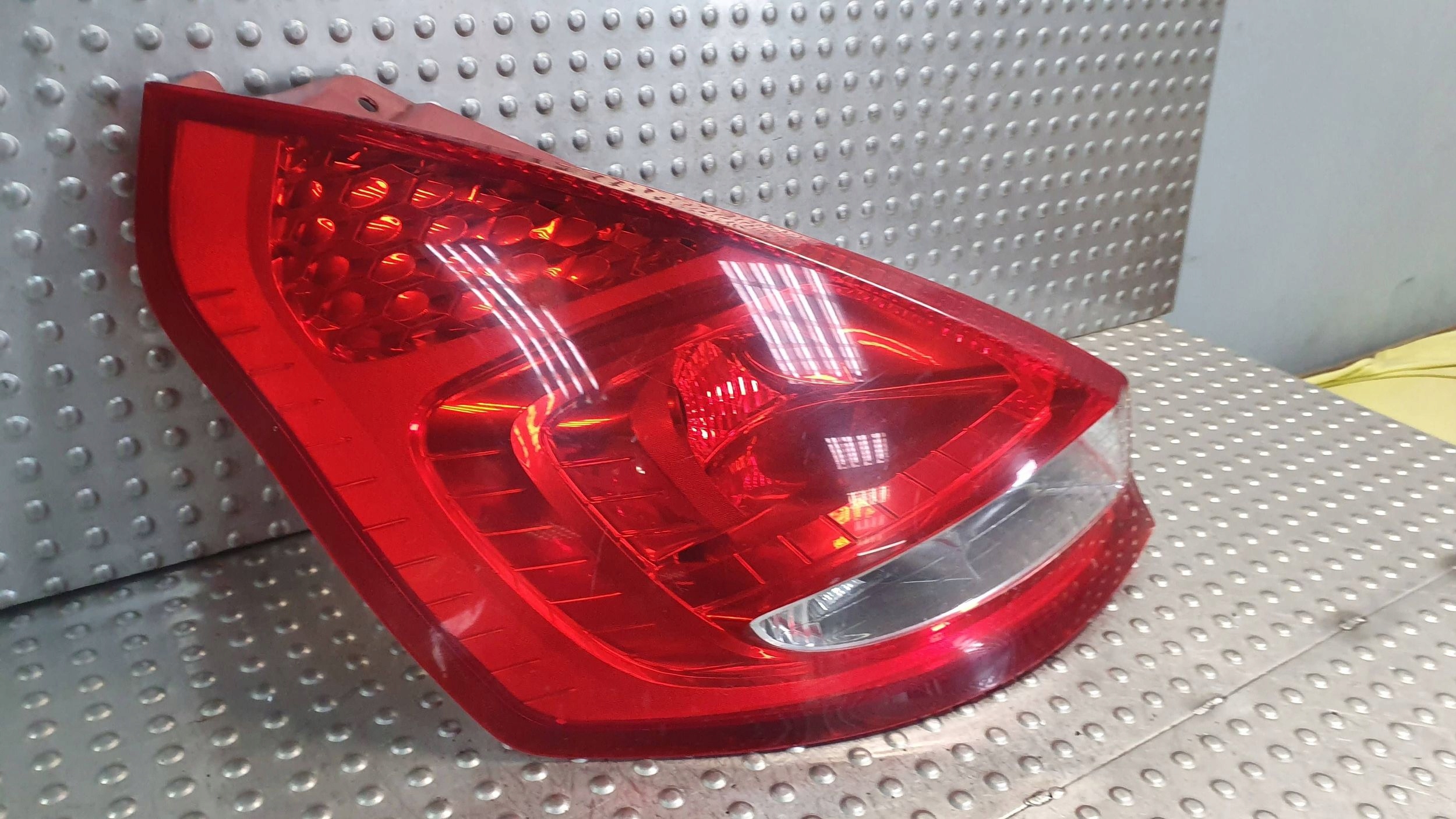 light rear part left FORD FIESTA MK7 08- 8A61-13405-A