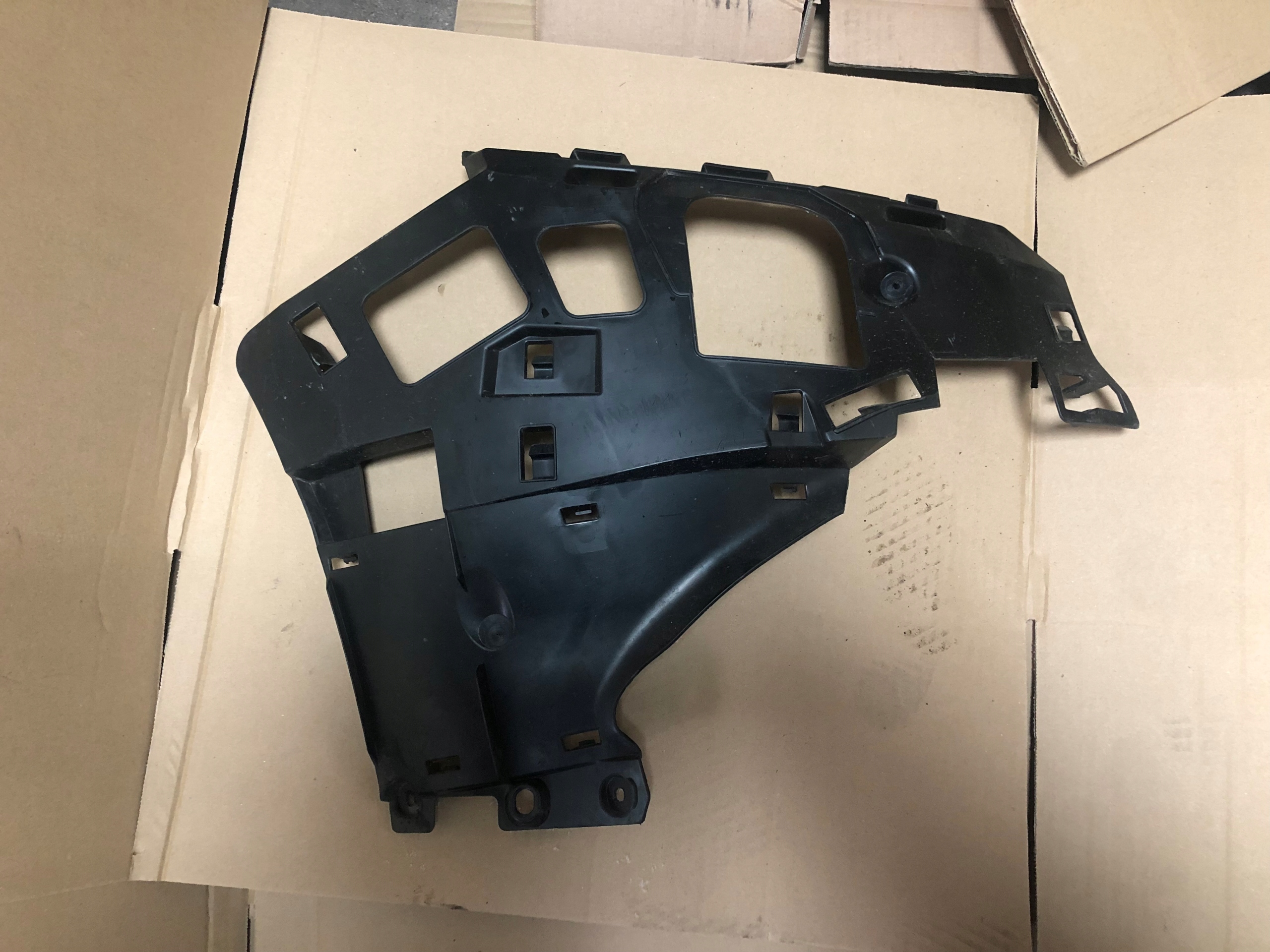 620347326R - ПЕРЕДНИЙ ПРАВЫЙ RENAULT SCENIC GRAND 3 III