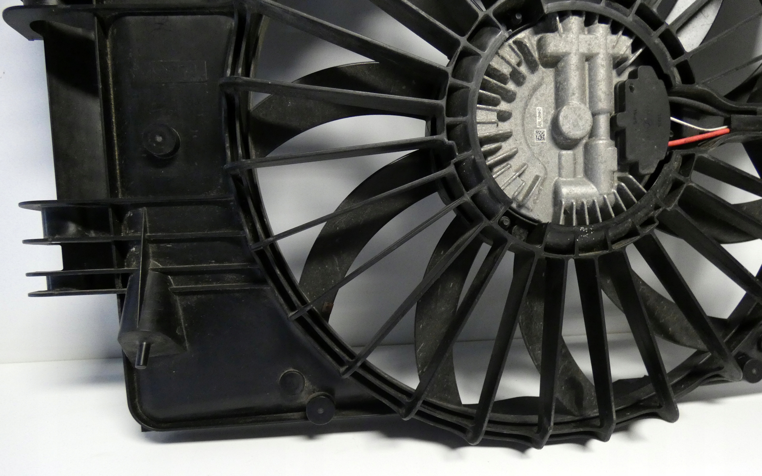 TESLA X MODUŁ WENTYLATOR CHŁODNICY Producent części Tesla