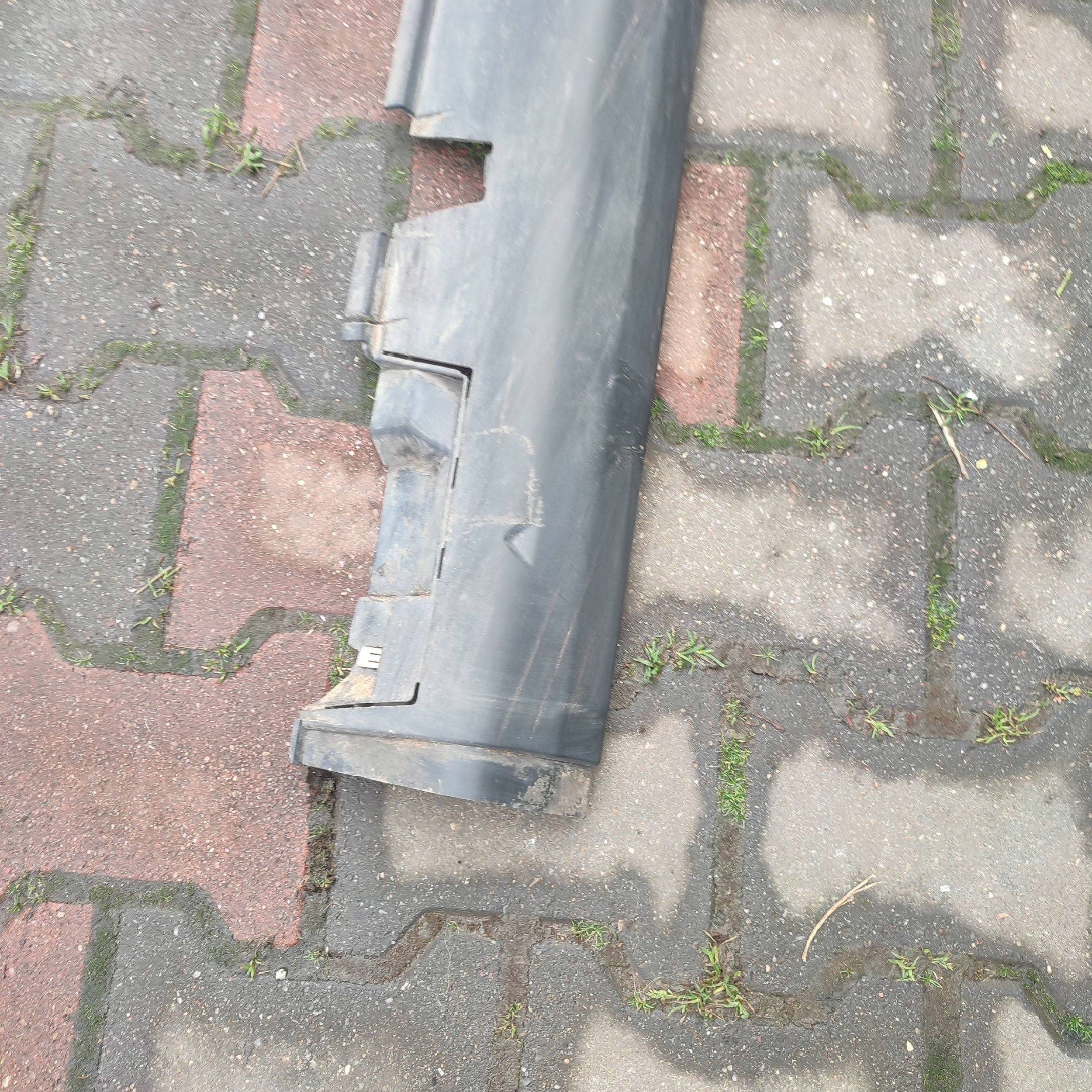 moulding threshold left side Peugeot Rifter 9816461077