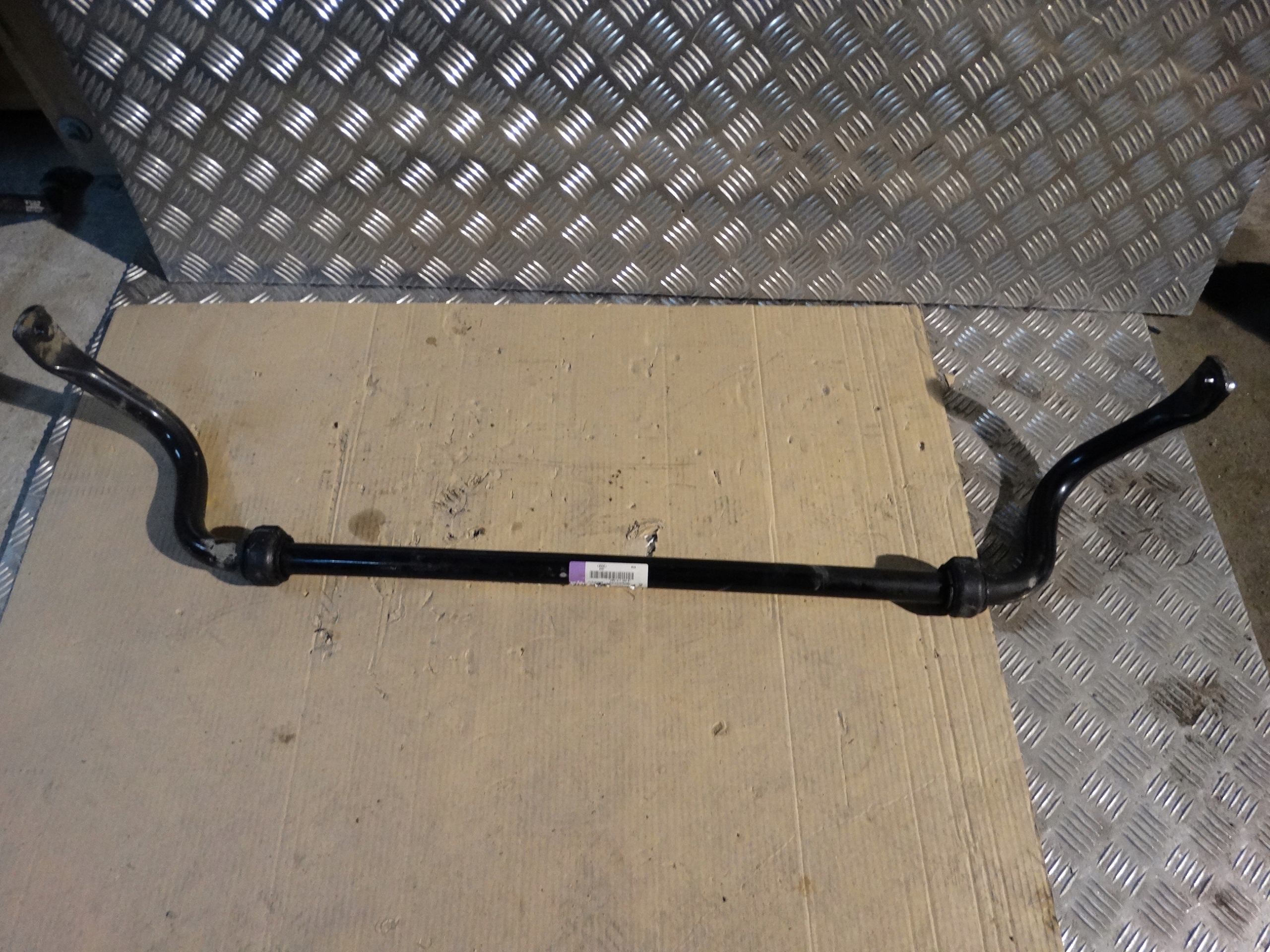 IDEALNY STABILIZATOR front AUDI Q7 Q8 1 9