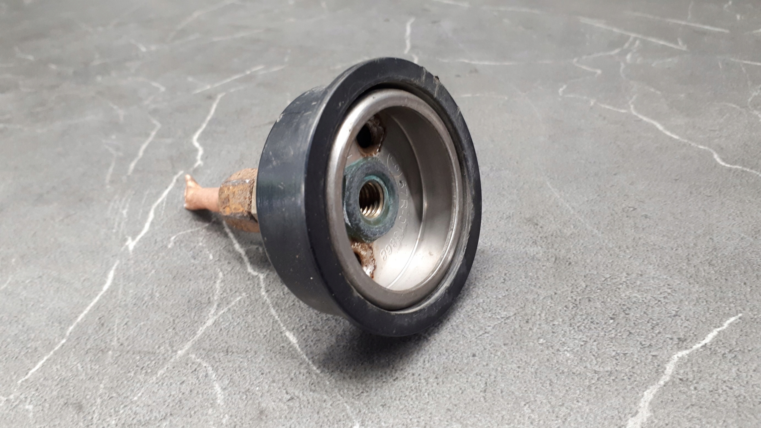 67r-013868 Korek wlewu gazu Producent części 100