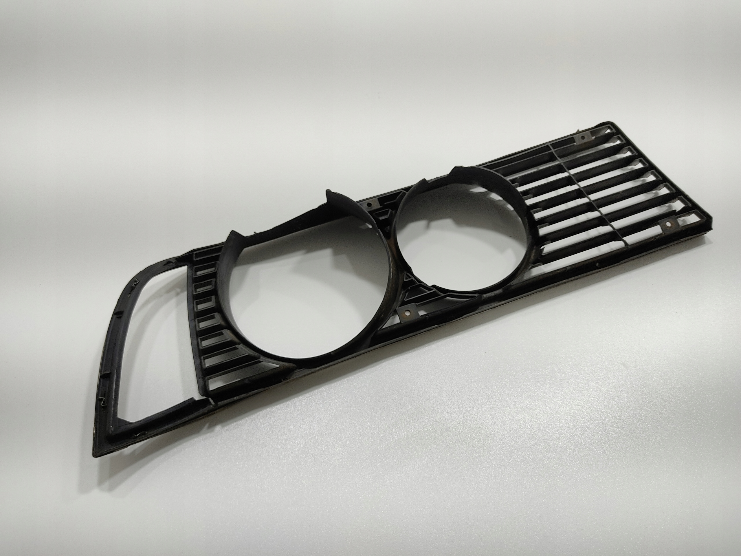 grill grille cover lights left front front BMW 7 E23 1977-1986