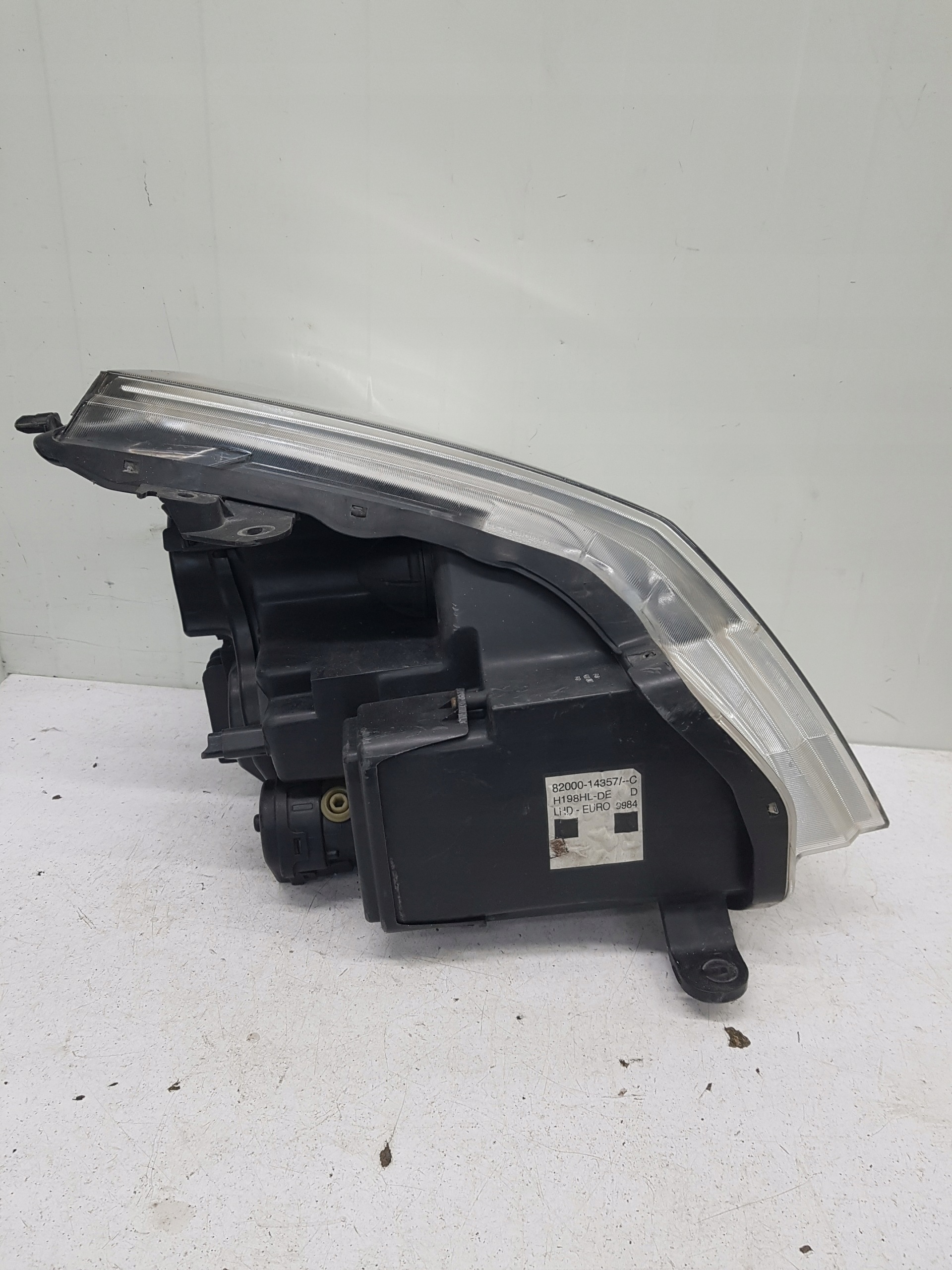 light left front RENAULT VELSATIS 82000-14357/--C