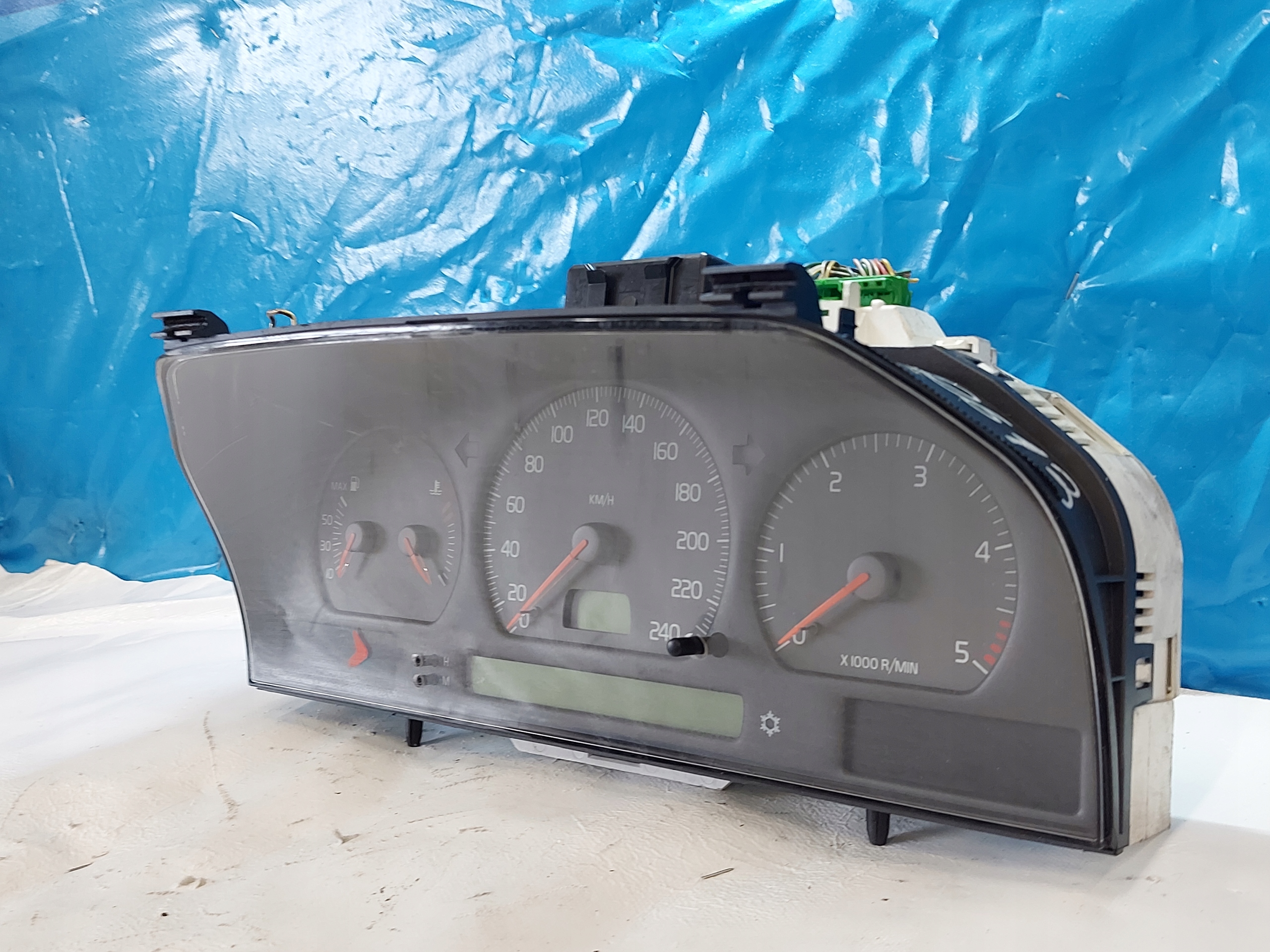 dials clock VOLVO V70 and 2.5 TDI 9472523
