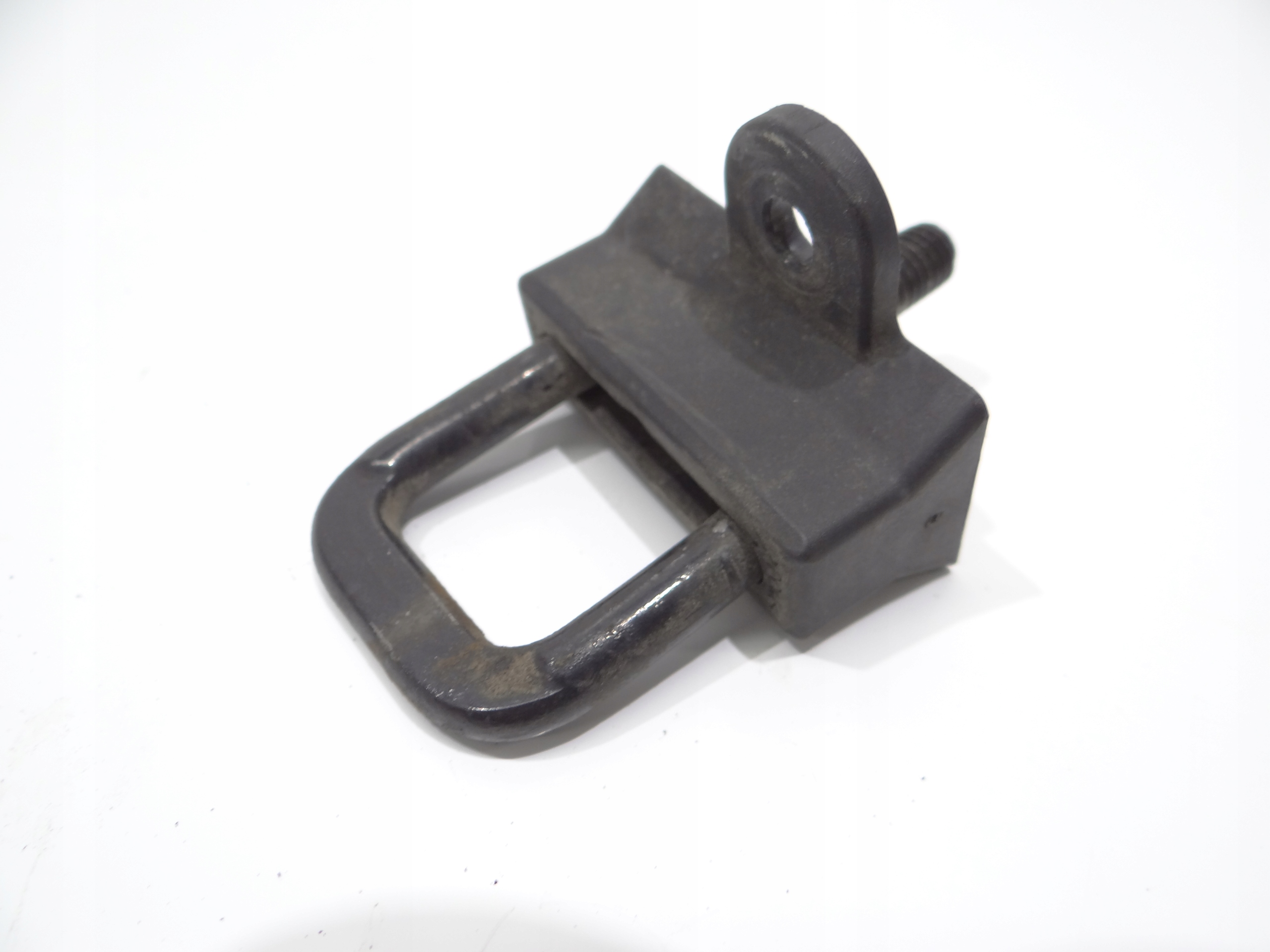 RYGIEL ZACZEP MASKI BMA 5 E60 E61 Producent części BMW OE