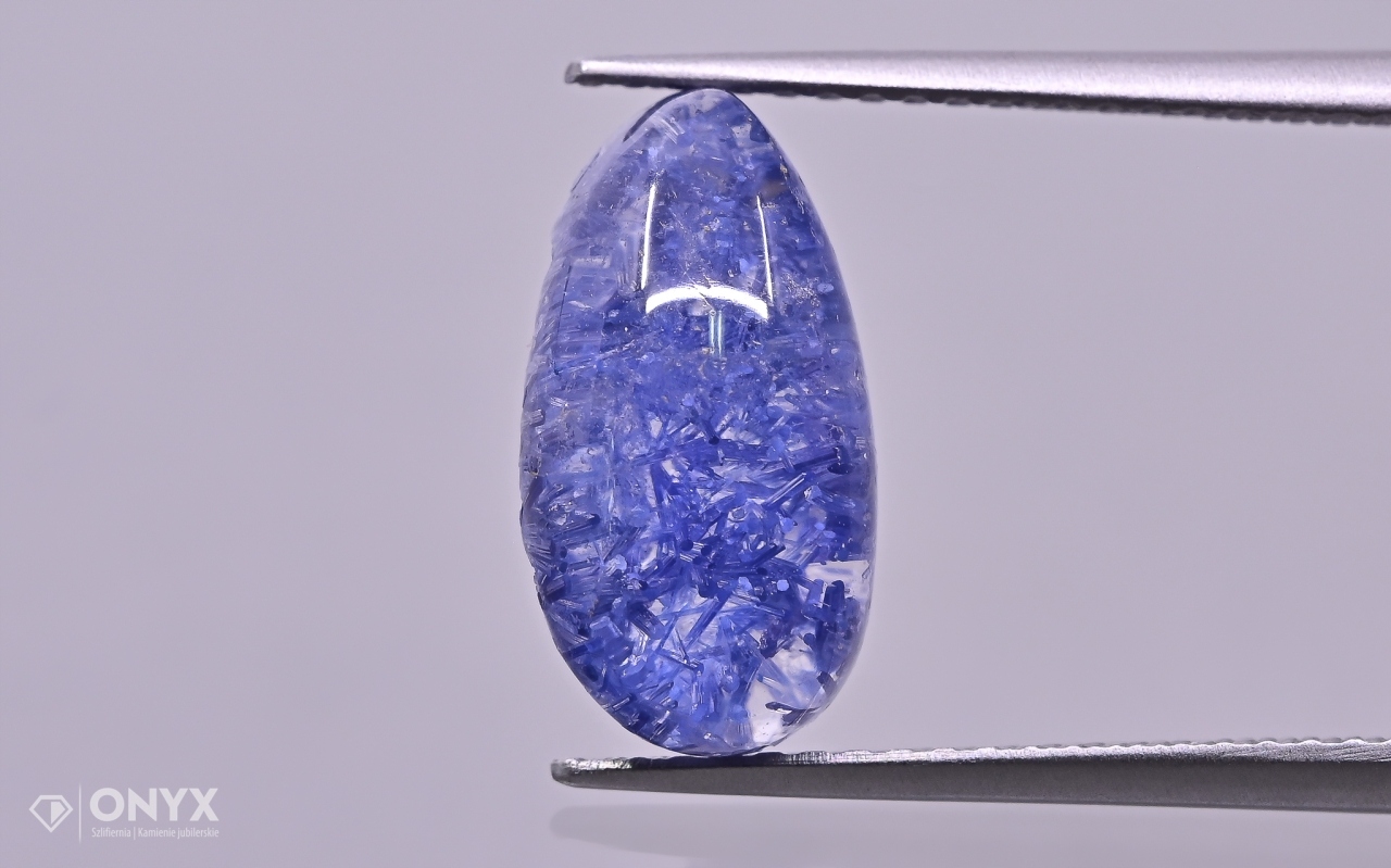 Křemen s dumortieritem kabošon slza 13x7 mm