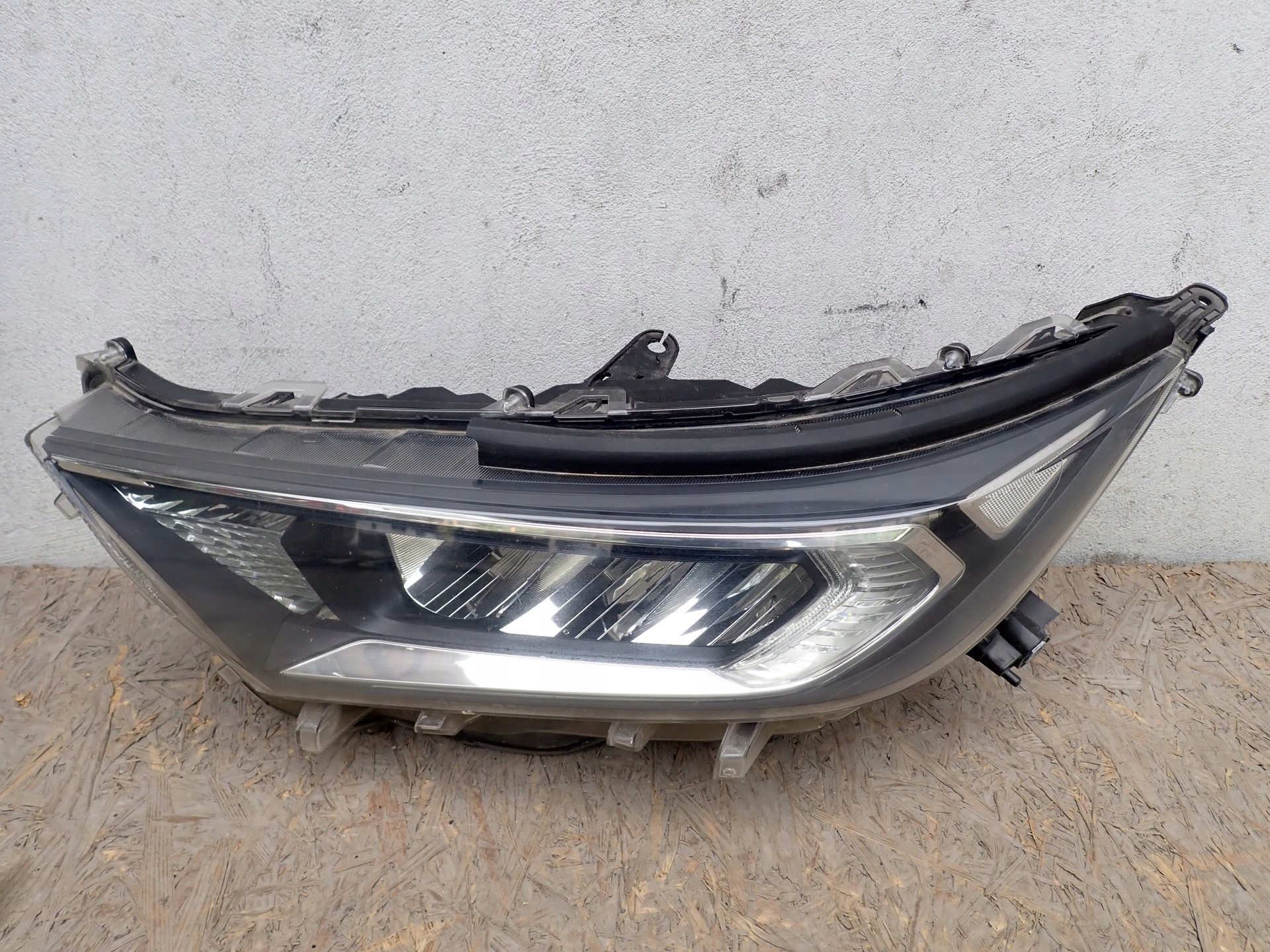 light left REFLEKTOR left REFLEKTOR FULL LED TOYOTA RAV4 A5 8118542842