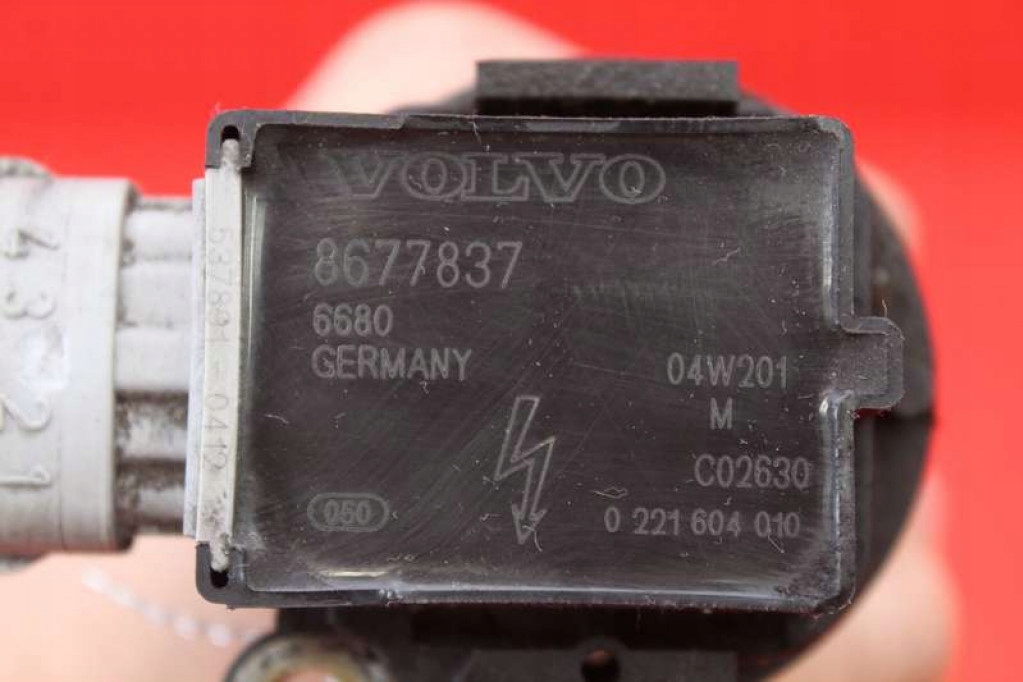 coil ignition 8677837 VOLVO V50 2.4 MT 170 KM 03-11