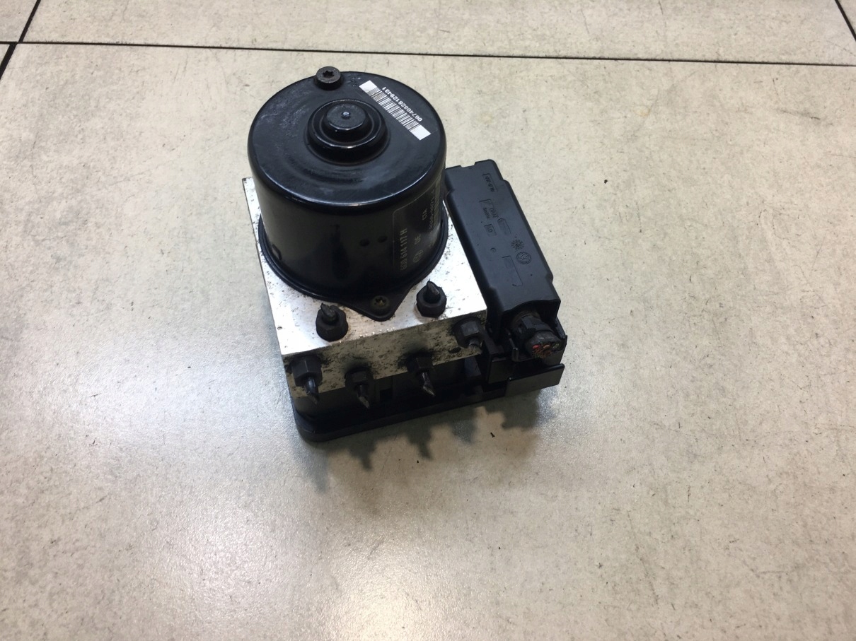 5560101. датчик износа тормозных колодок газон некст. зафира б фара основная. опора амортизатора рено сафран. фара передняя opel zafira a 2002 год 1.