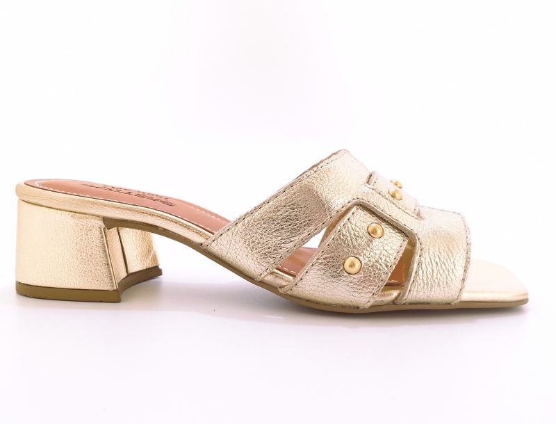 Nazouváky na podpatku ve zlaté barvě Bottero 356717-16 vel.37
