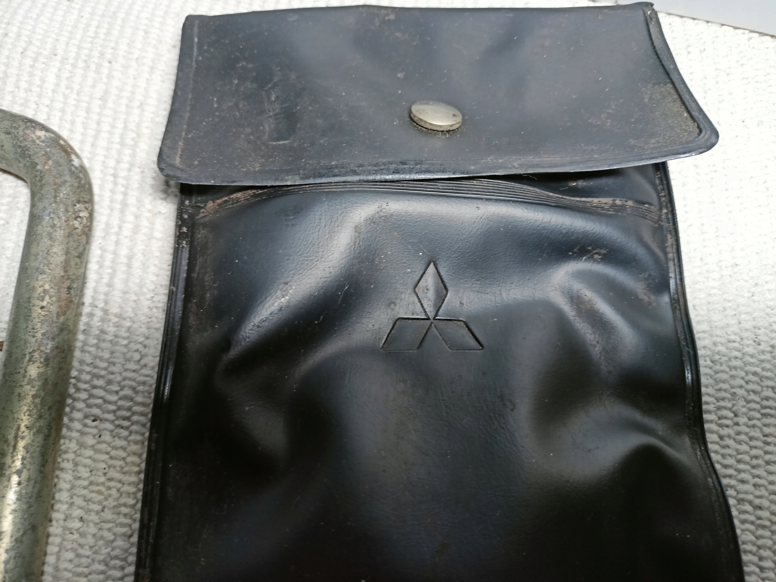 Klucz do Kół Pokrowiec Mitsubishi Carisma Space Star Colt Outlander Marka Mitsubishi