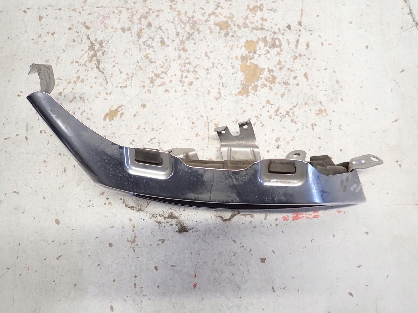 TERMINALE dello scarico Destro AUDI A4 B9 2015- 8W0253826L