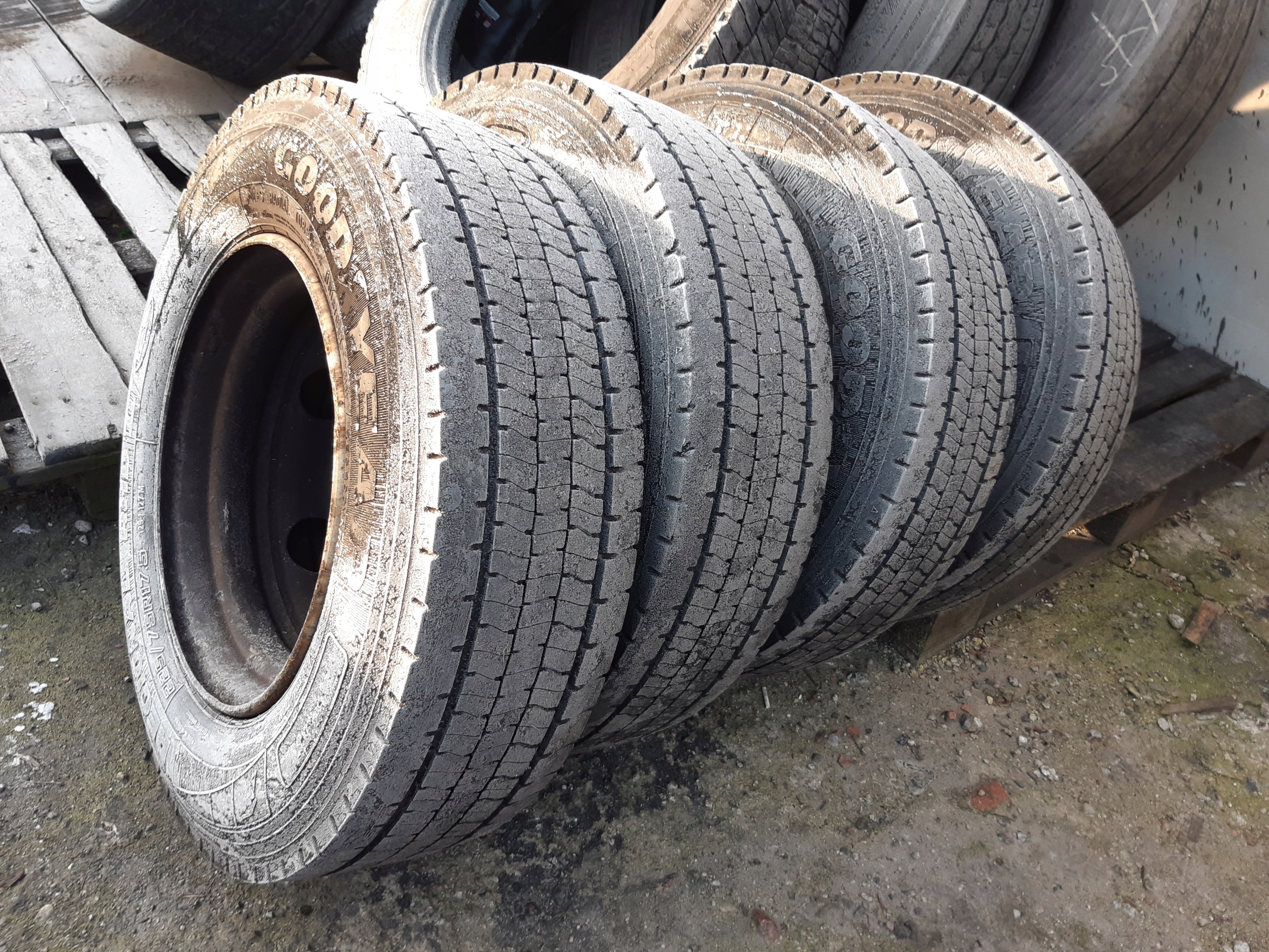 225/75R17.5 Goodyear RHD2 napęd całe koła Marka Goodyear
