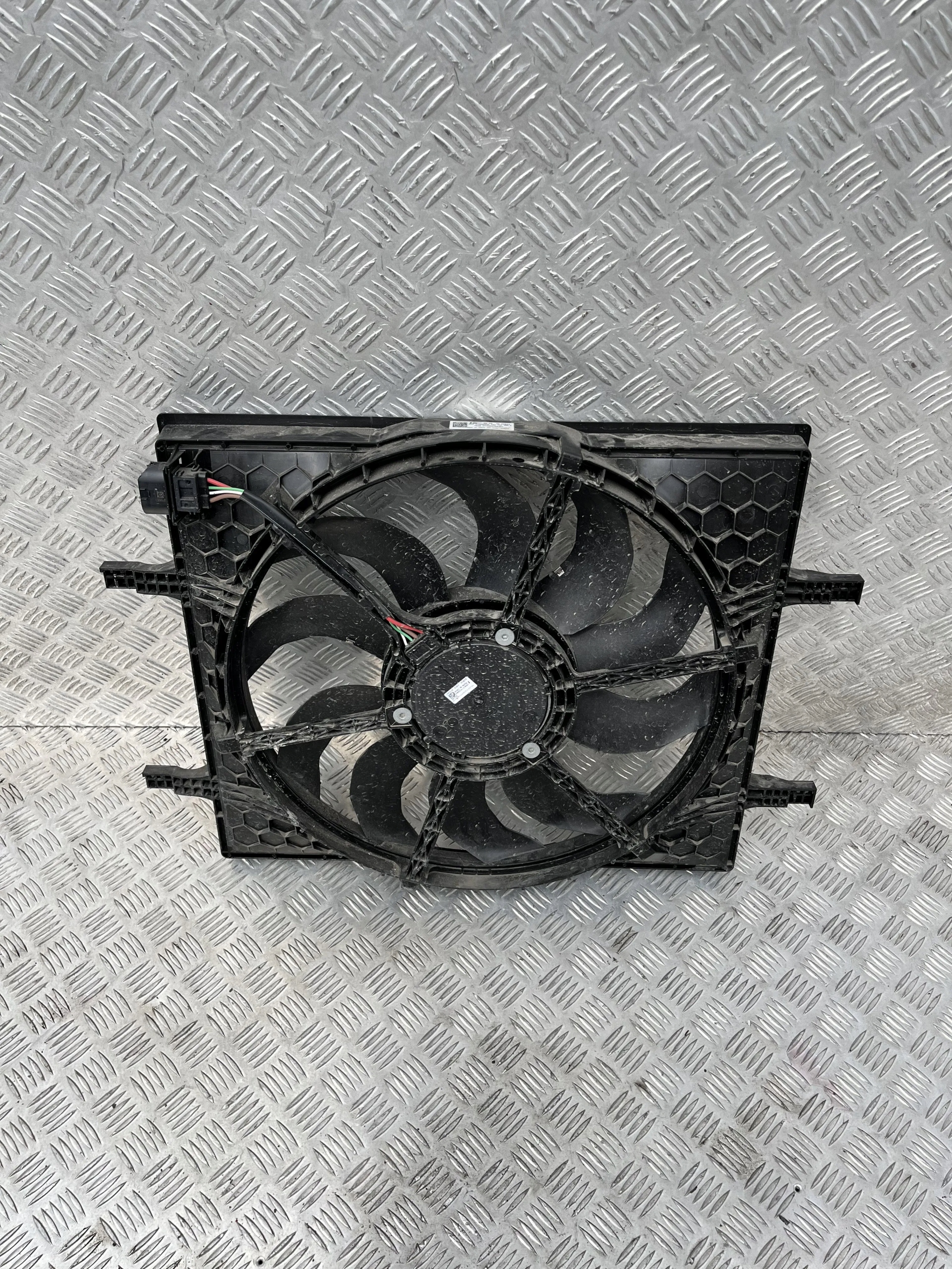 WENTYLATOR CHŁODNICY VW ID.3 ID3 1EA121203D