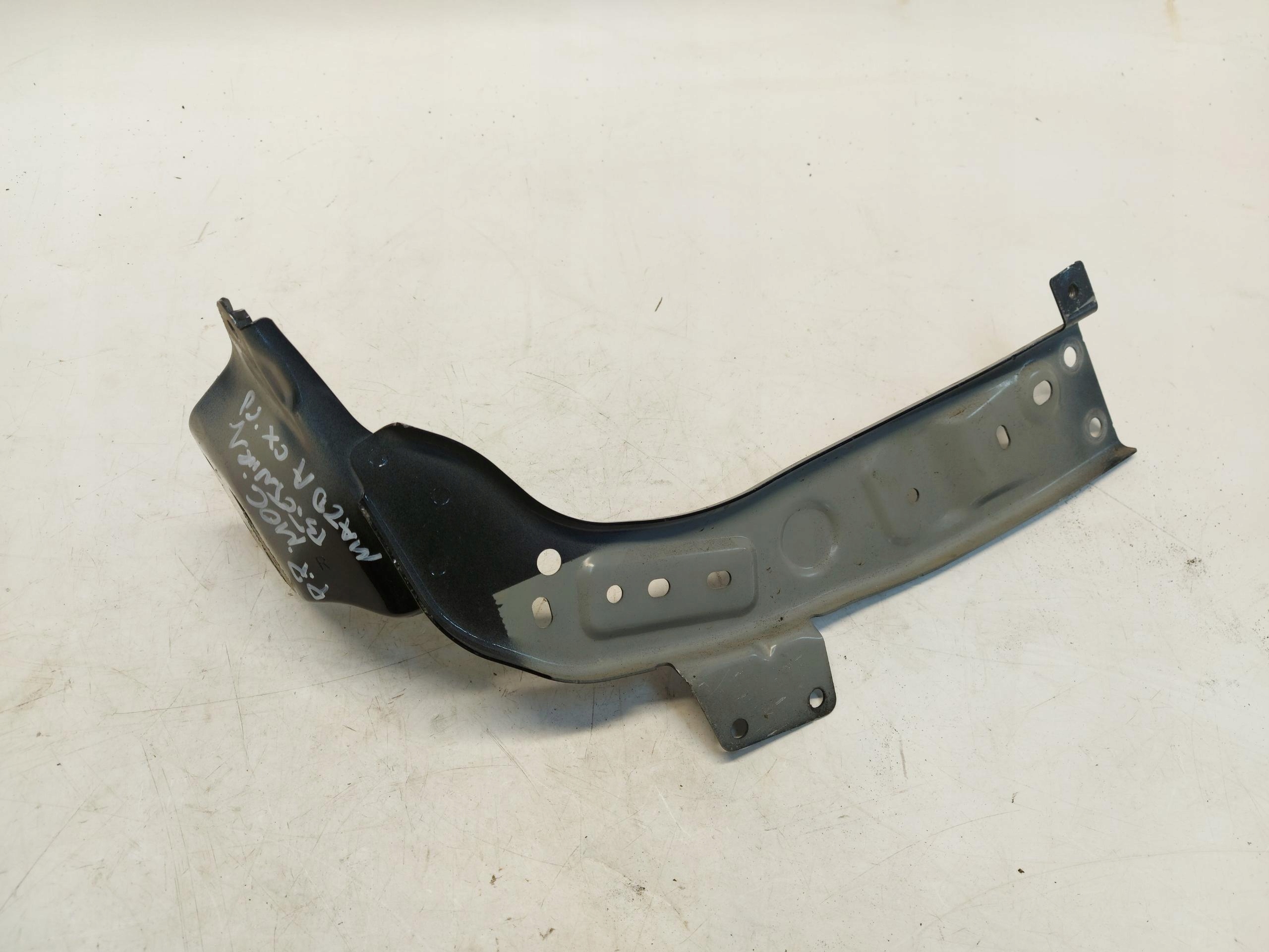 Mazda CX60 PHEV staffa parafango destra anteriore KBB3 R