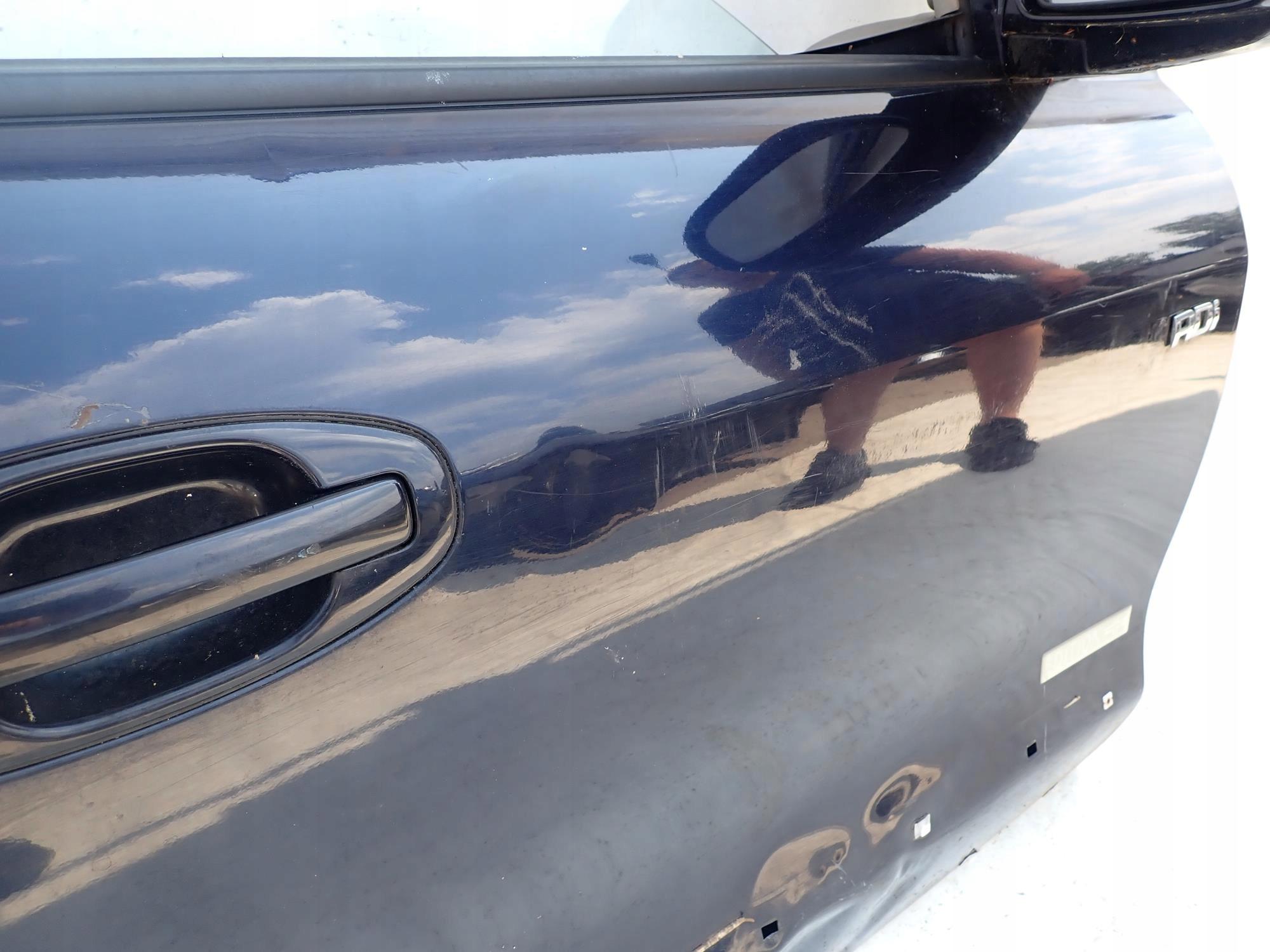 HYUNDAI SANTA FE and 1 00-06 door front right