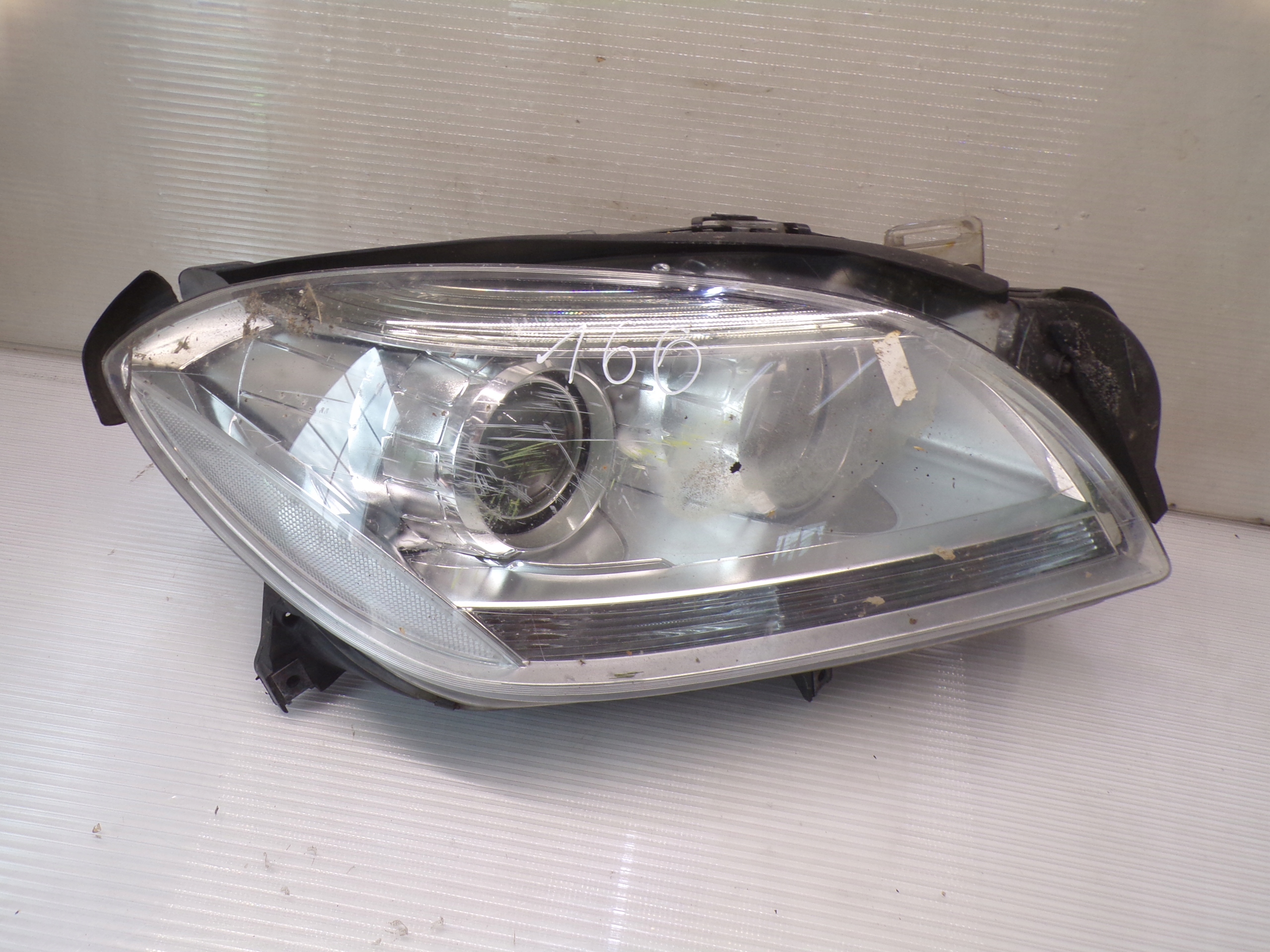 ФАРА ПРАВА ПЕРЕД MERCEDES W166 ML ЄВРОПА