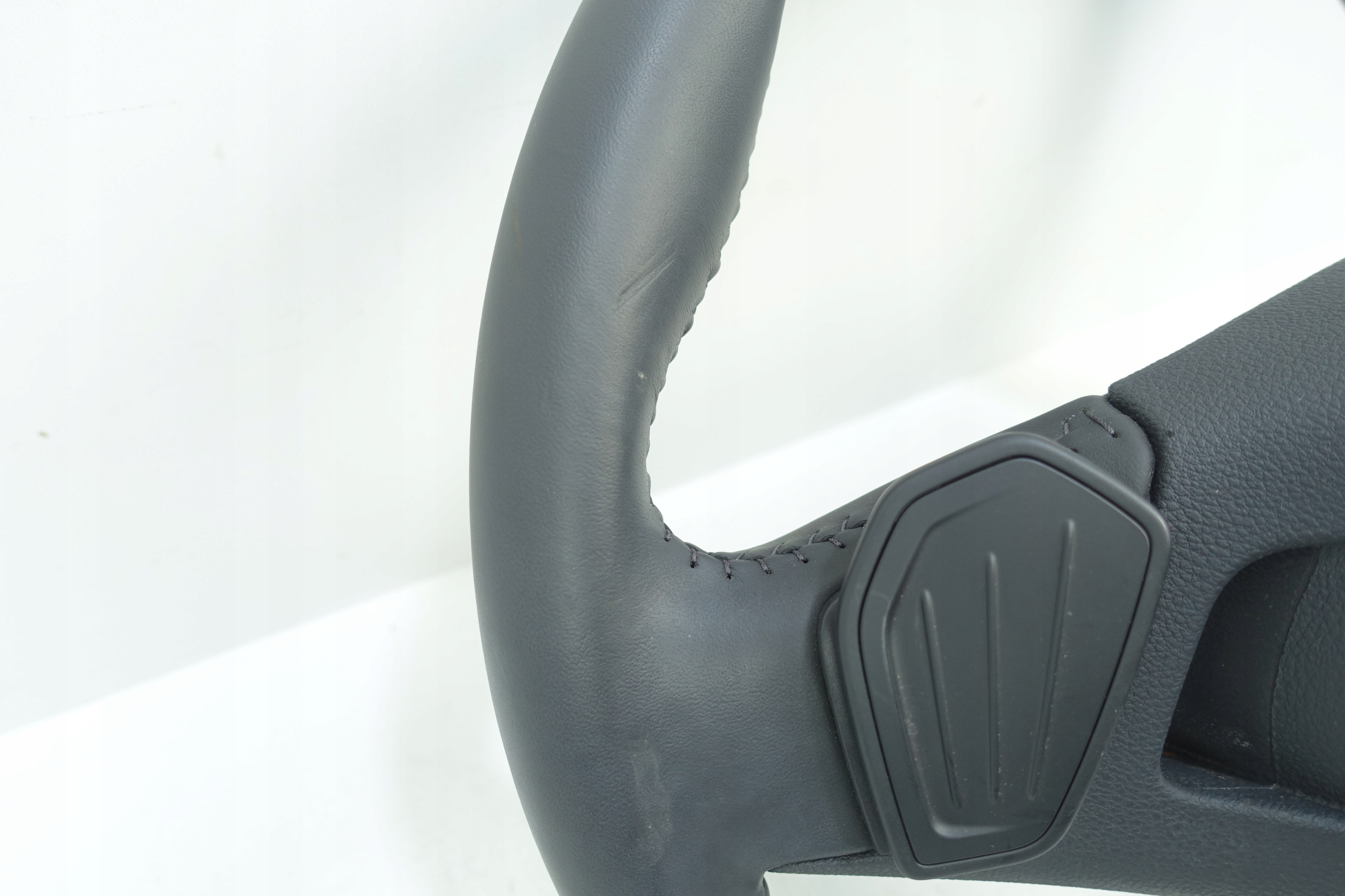 lenkrad MULTIFUNKCYJNA SKODA OCTAVIA IV 4 5E3