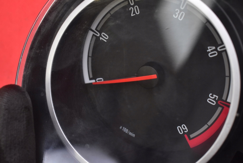 спидометр часы европа P0013264273 opel CORSA d 1.3 75 ЛС 06-11