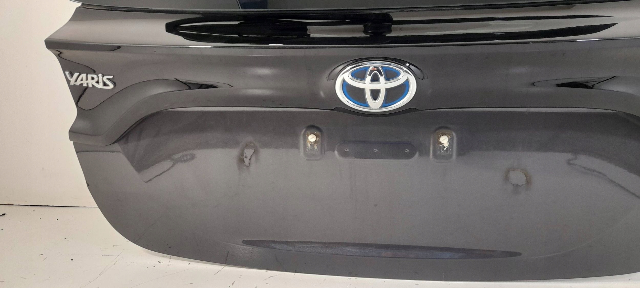 Toyota Yaris IV XP21 2020r boot doors 1G3 (H230)