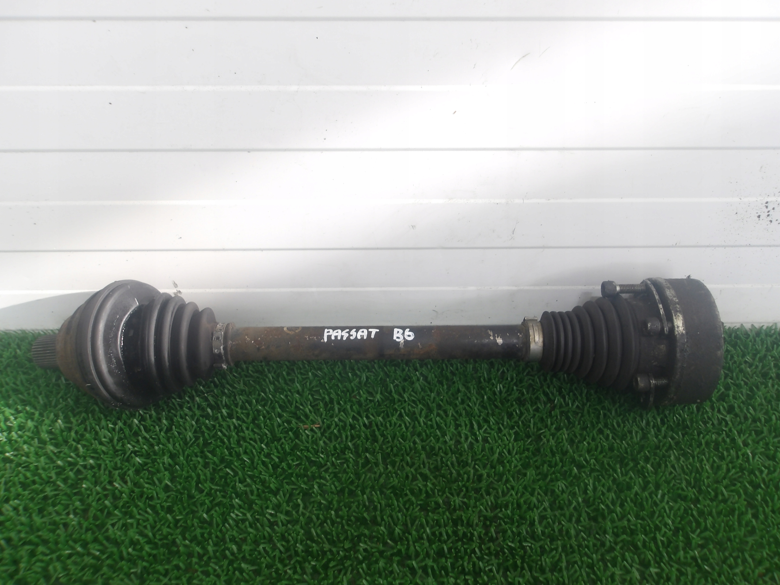 VW PASSAT B6 05-10 2.0 FSI semi-axis left short. OE