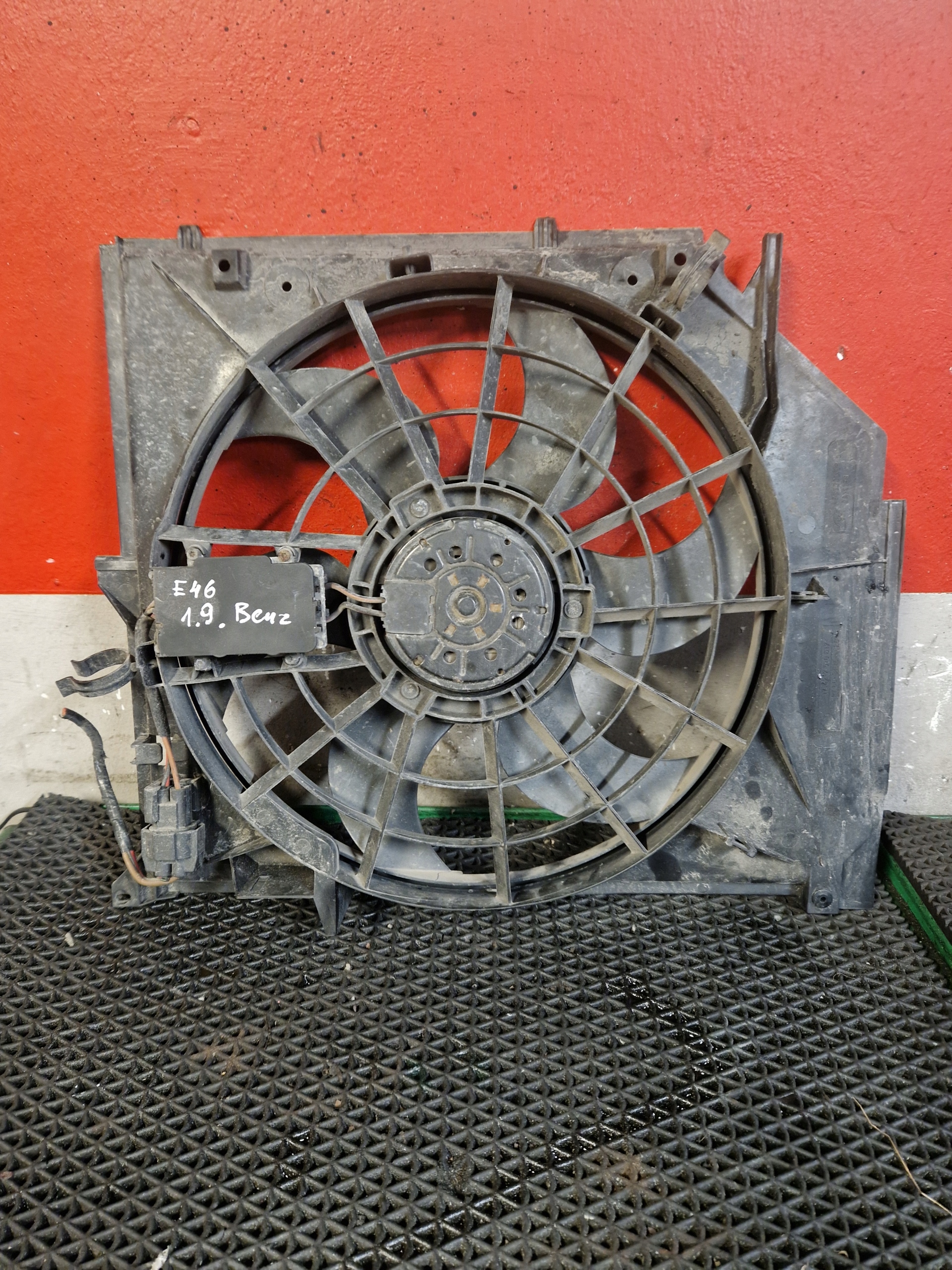 Wentylator BMW E46 1.9 B 3135103343