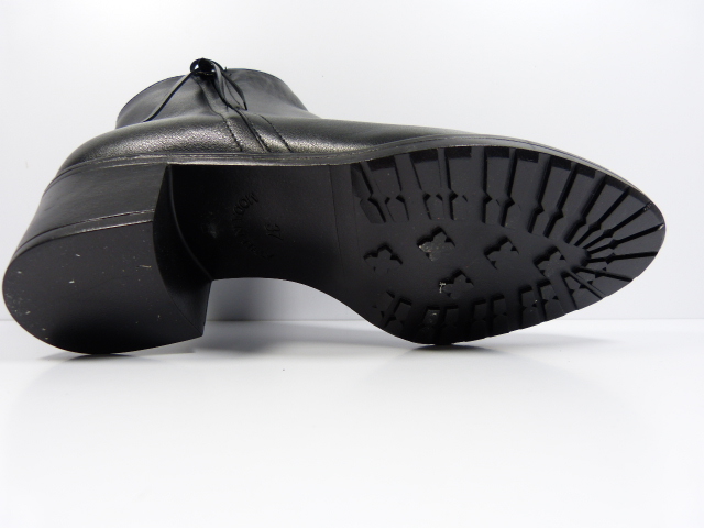 Czarne skórzane klasyczne botki sztyblety Sala 37 Oryginalne opakowanie producenta pudełko