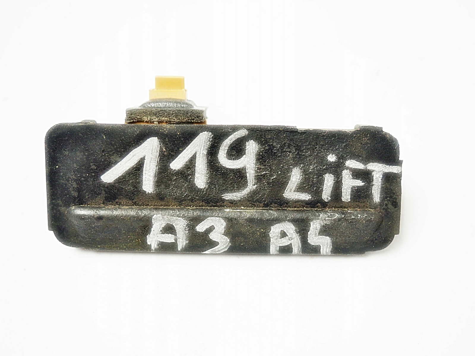 AUDI A3 A4 LIFT микро контакт закрылка правый 8D0827566B