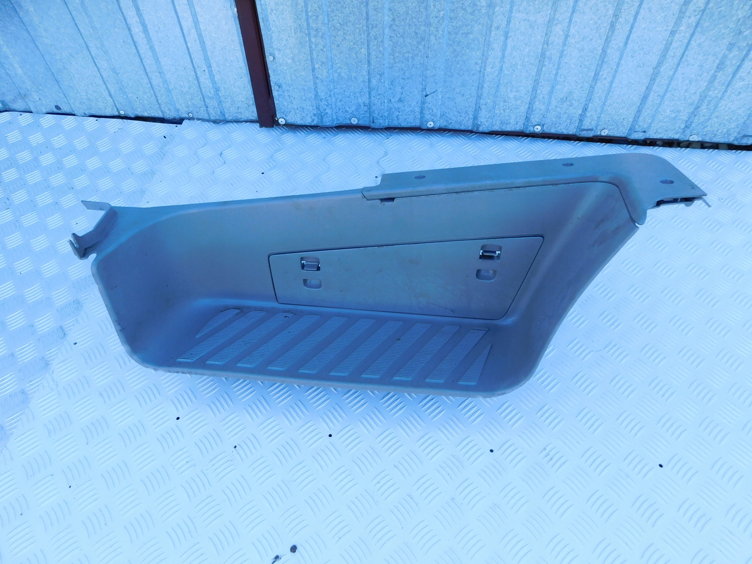 Mercedes Sprinter 906 VW Crafter threshold stopien plastic right of the passenger