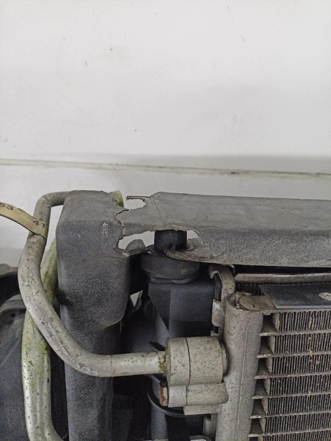 support panel for radiators pillar iron Mini Cooper 1 R50 2002 90010143389