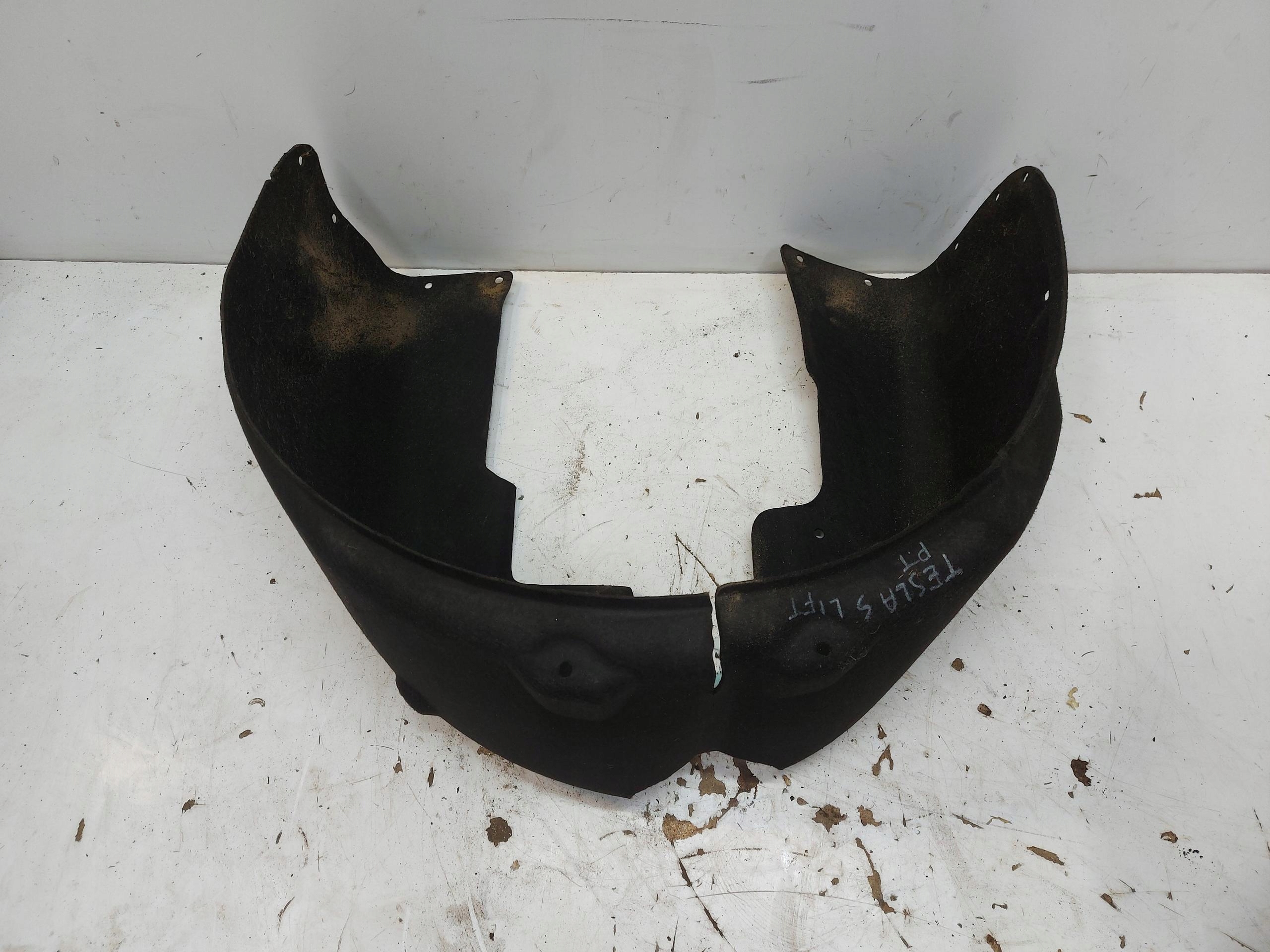 tesla MODEL S РЕСТАЙЛИНГ подкрылки правый задний оригинал