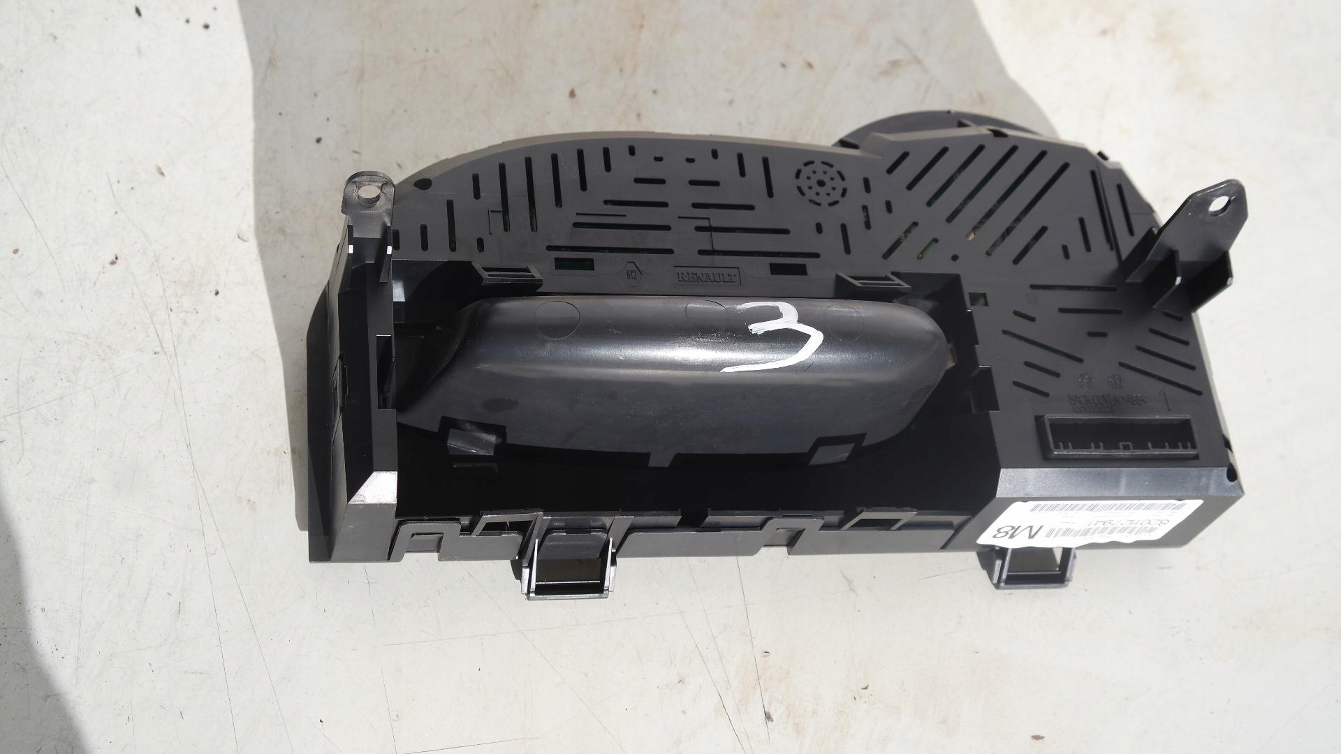 часы дисплей 8201127941 renault TWINGO II