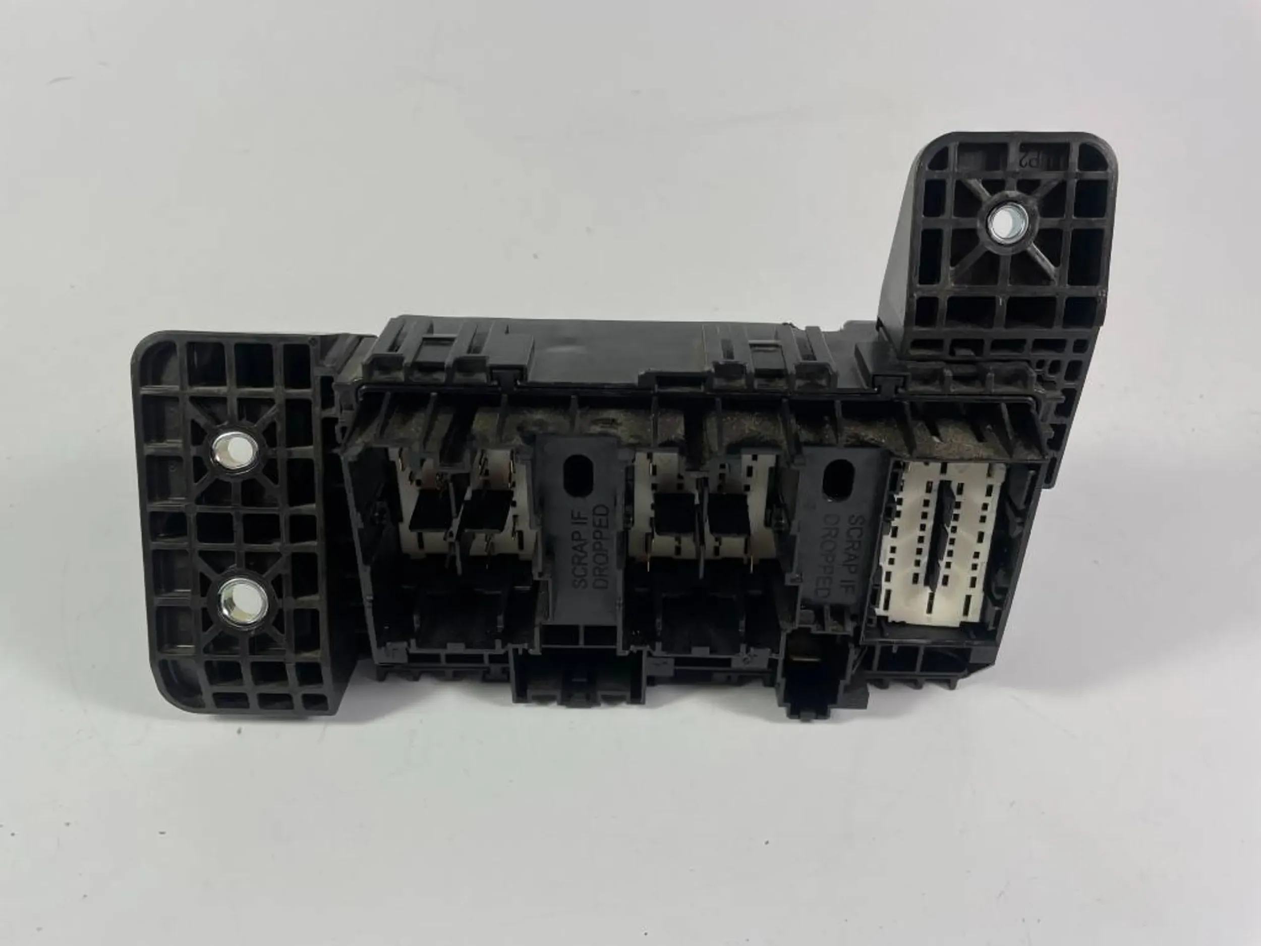 RAHMEN der Sicherungen RAM 1500 TRX 21-24