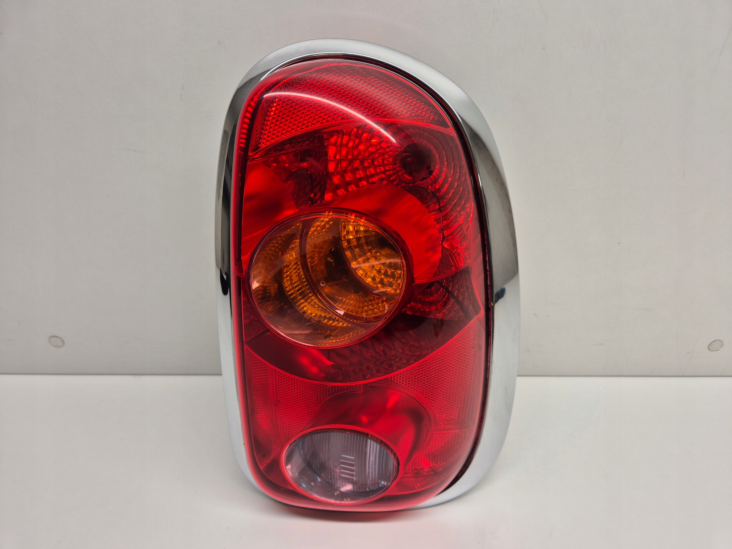 MINI COUNTRYMAN R60 LAMPA TYLNA PRAWA ORYGINAŁ EUROPA 10-16