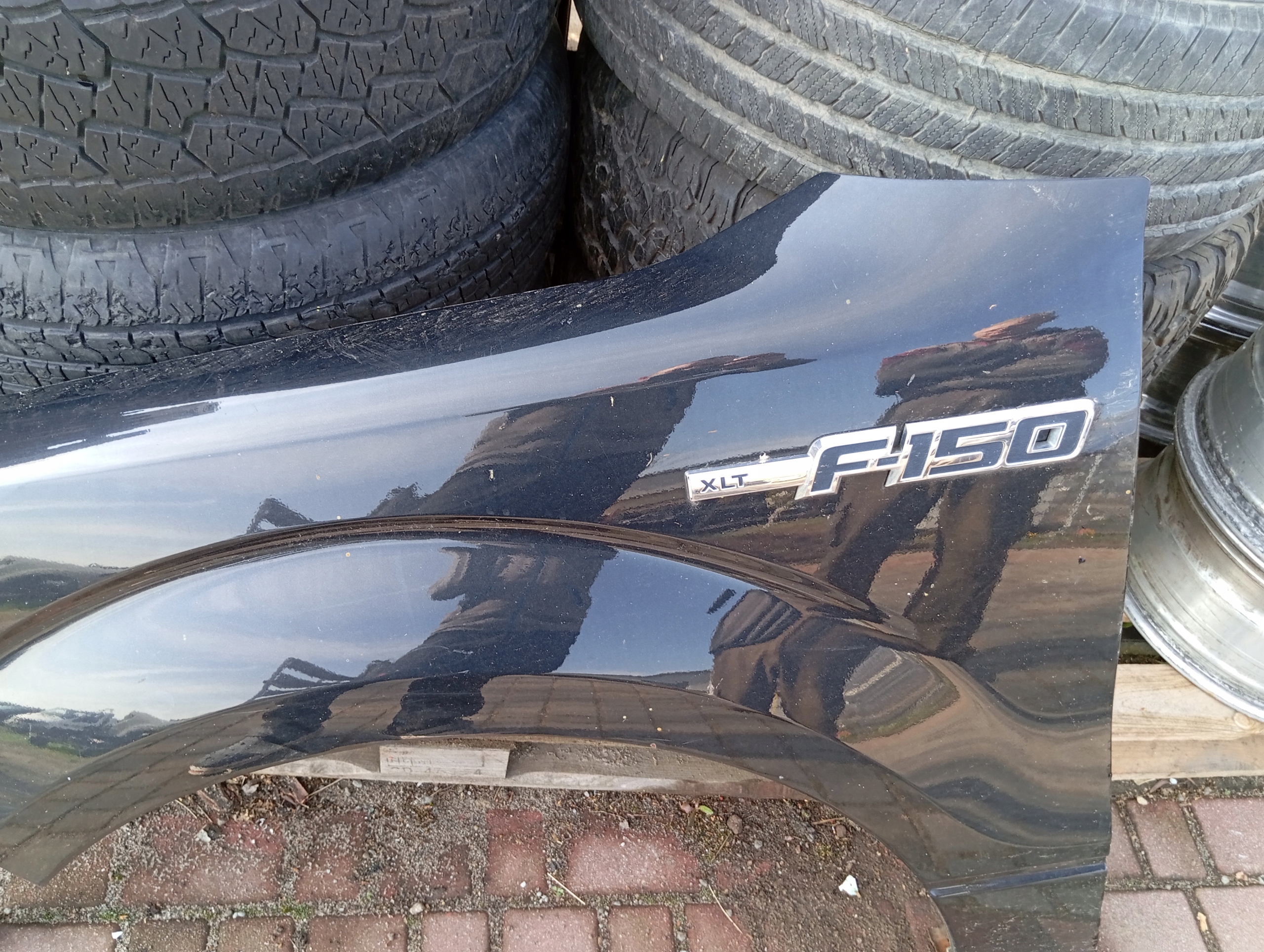 fender left front FORD F-150 10