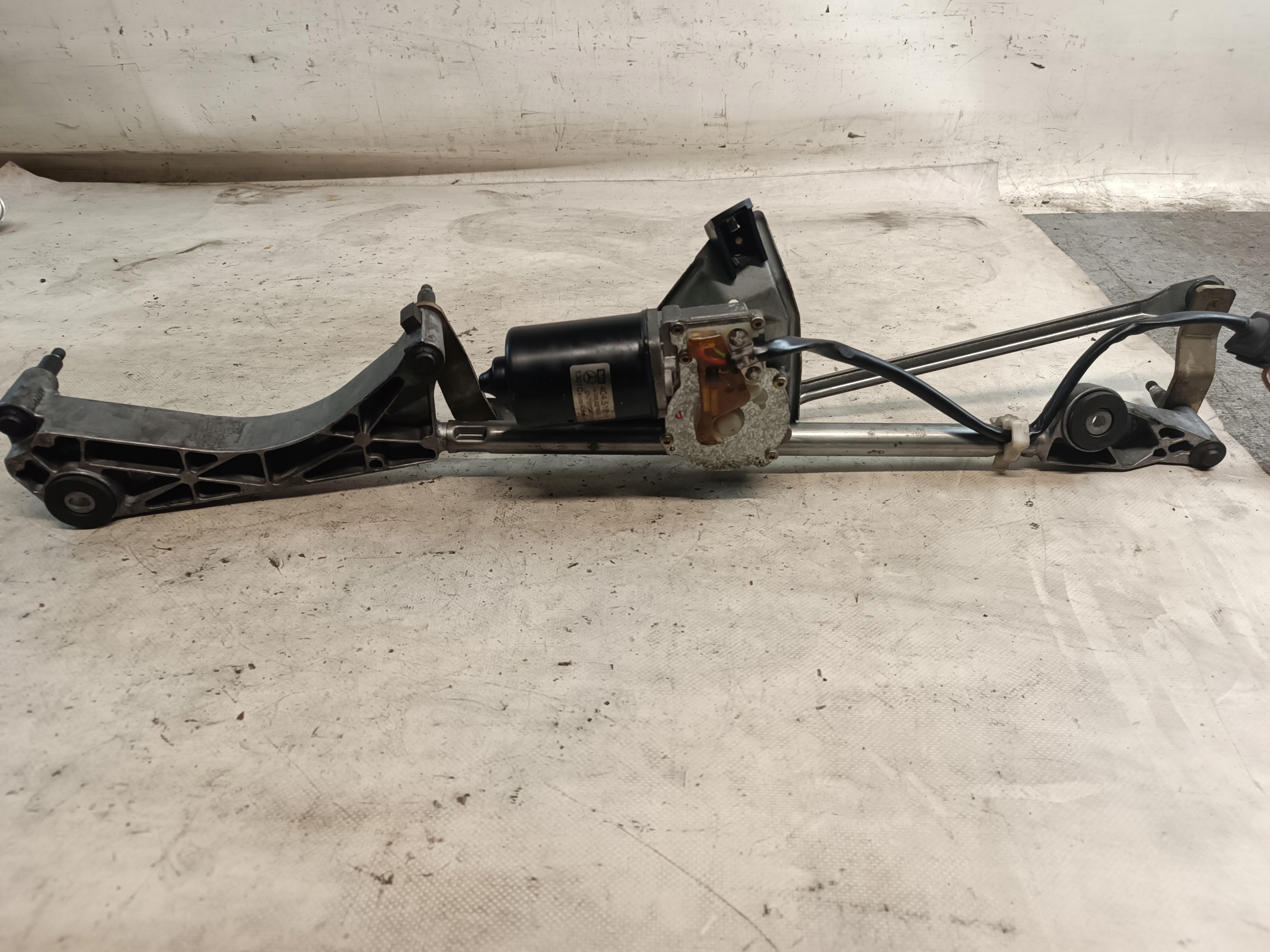 MERCEDES W203 Gestänge Motor Wischer