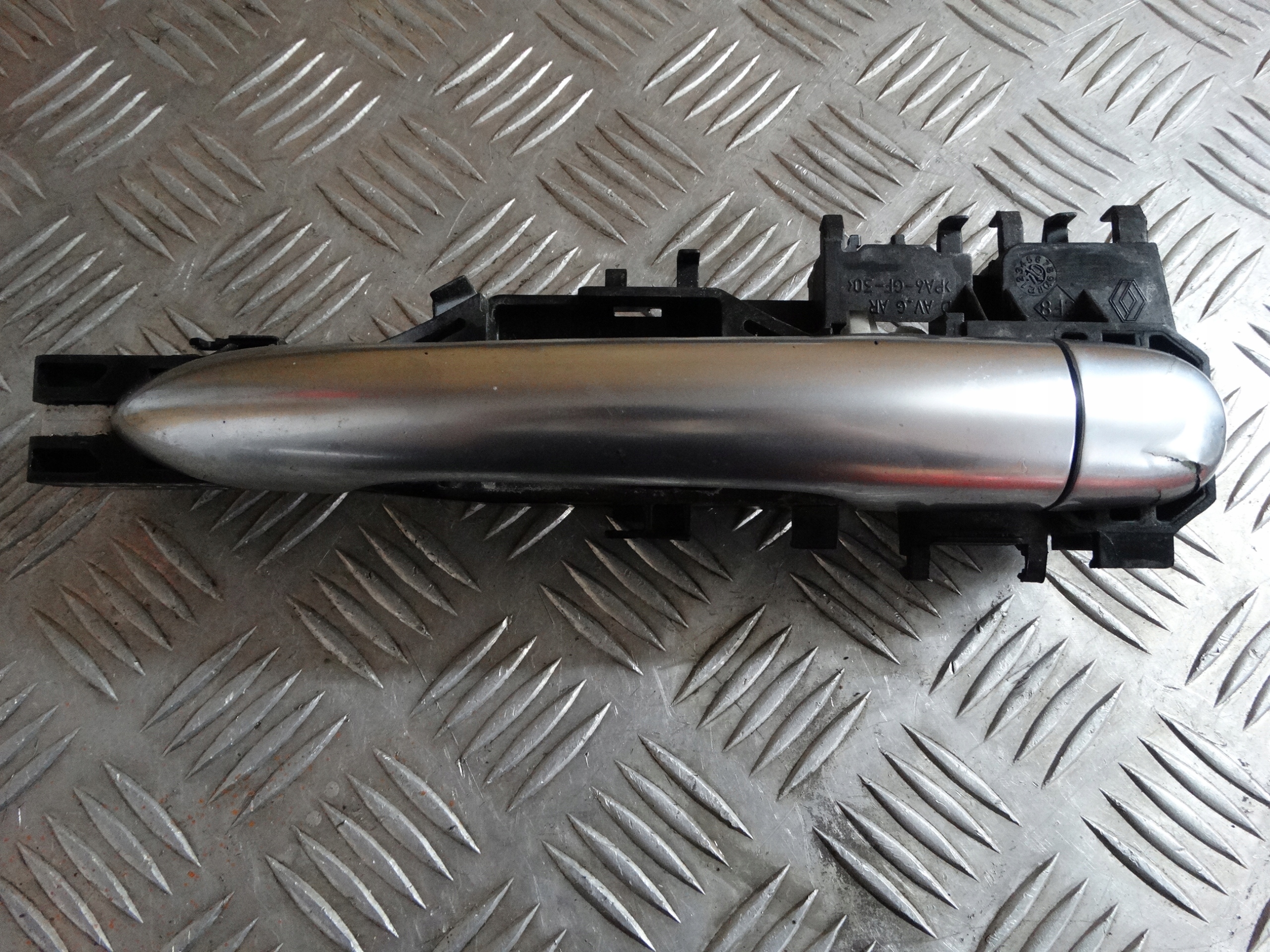 KLAMKA DRZWI RENAULT SCENIC LEWY TYŁ