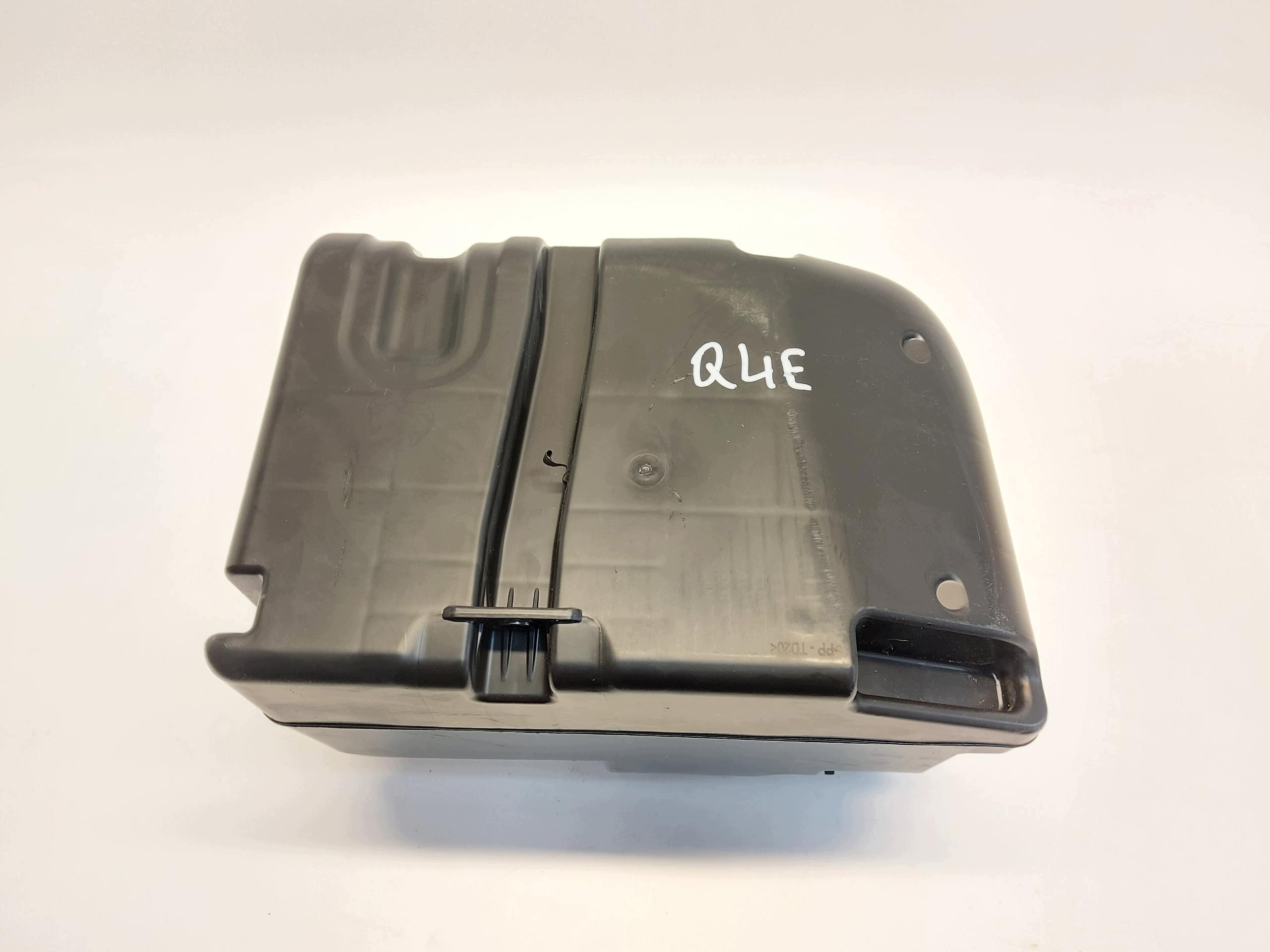 Audi Q4 89A 45 E-TRON , SUV, 2023 speaker SUBWOOFER 11A035621C