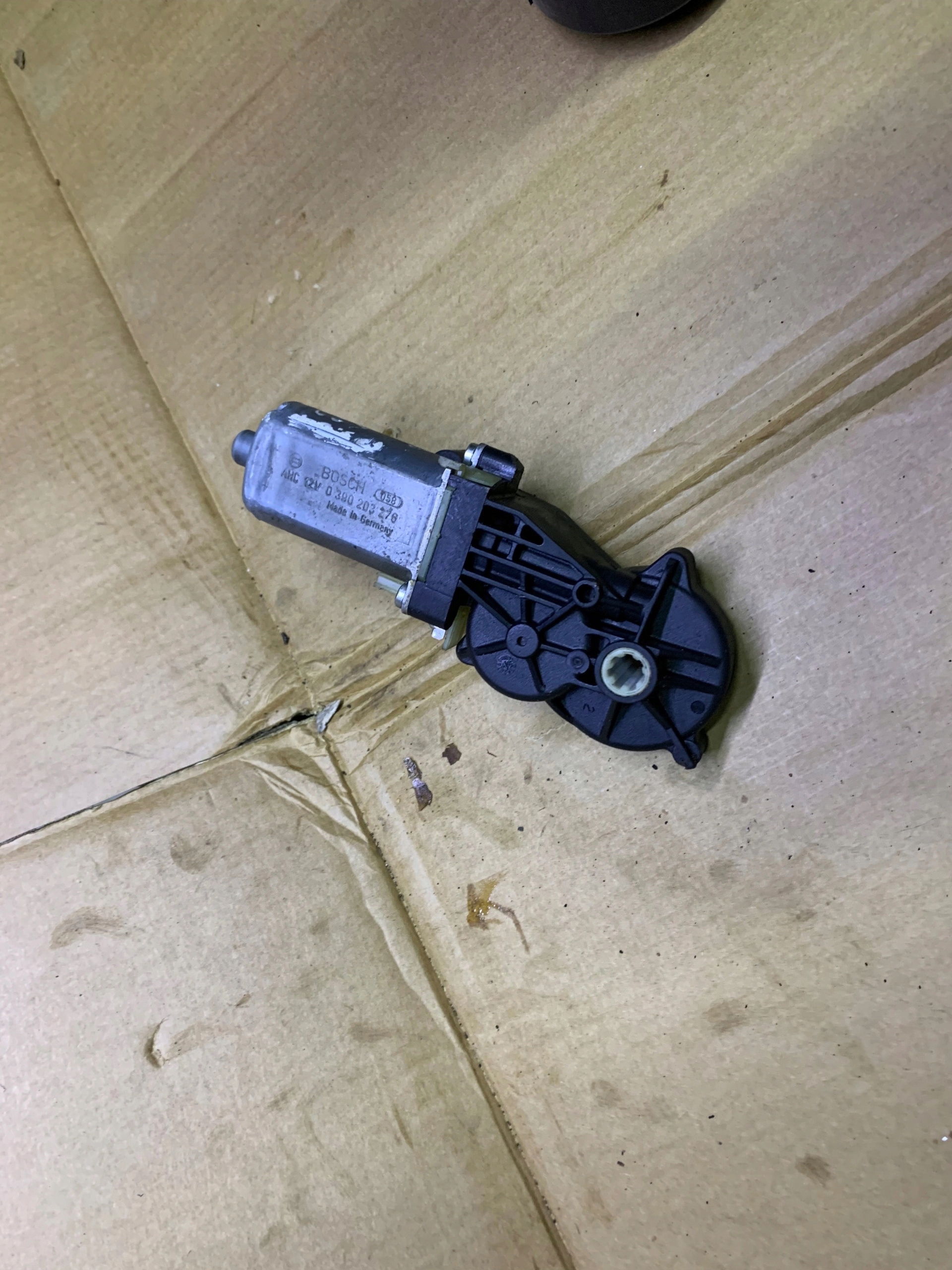 Motor SITZ rechts MERCEDES W212 0390203276