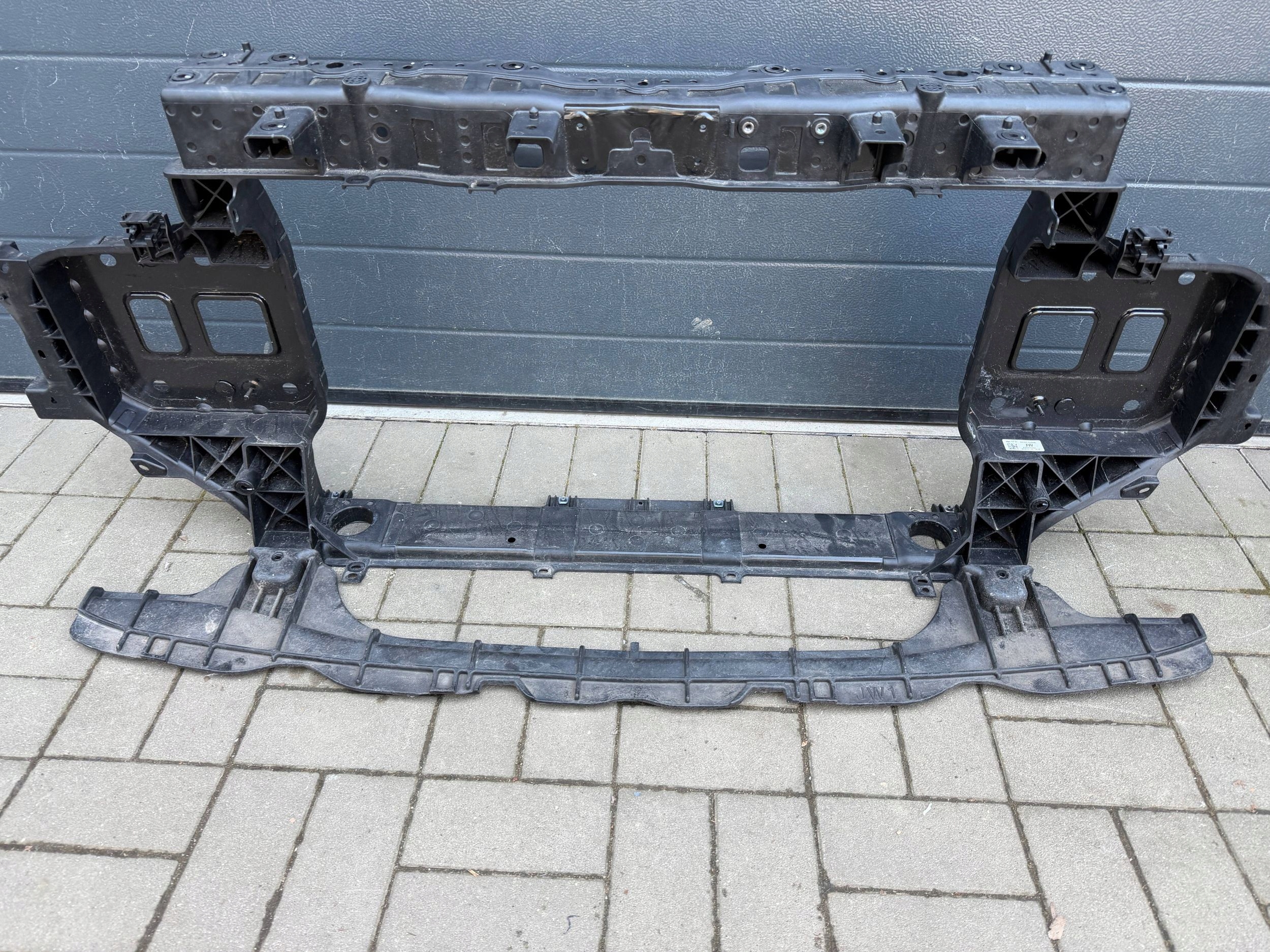 stěna chladičů Genesis GV60 64101-cu000