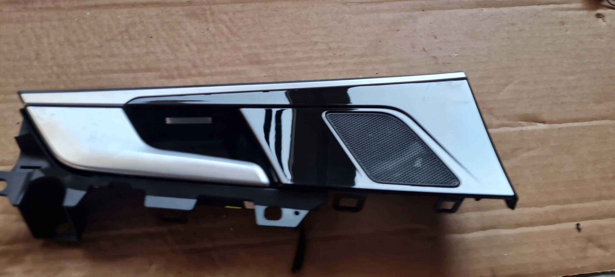 A4 B9 8W LIFT handle door left left rear part PIANO BLACK 8W0959523