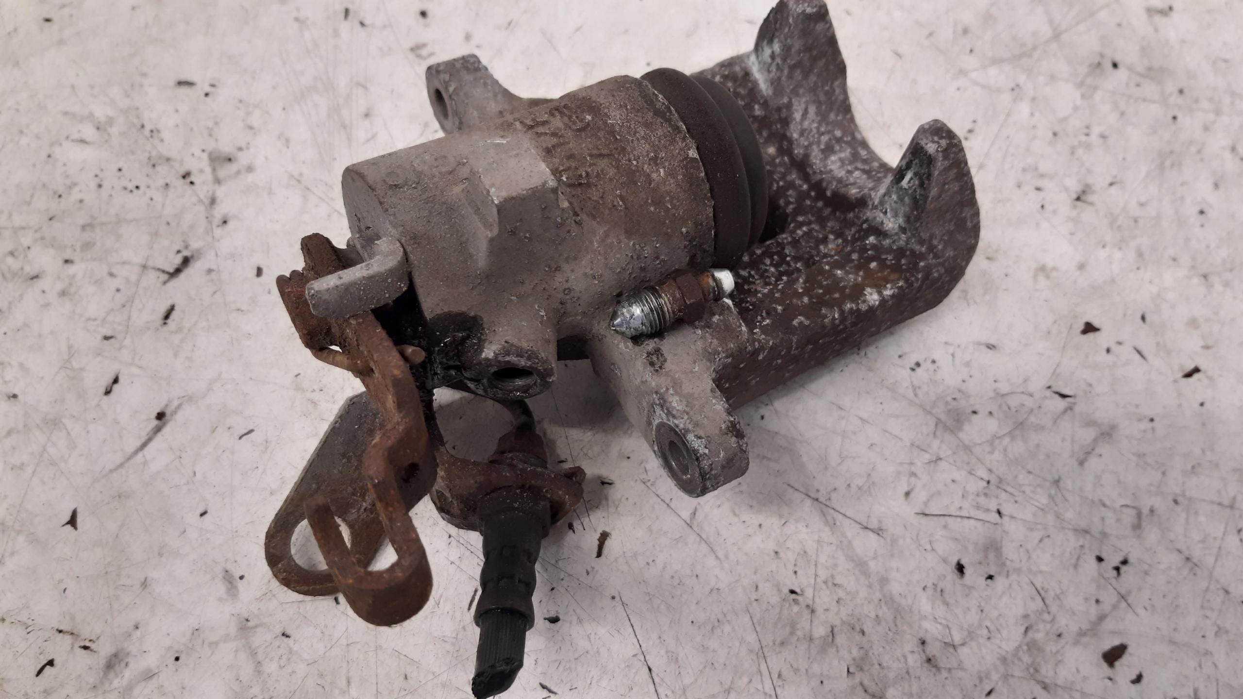 caliper left rear part Audi A3 8P