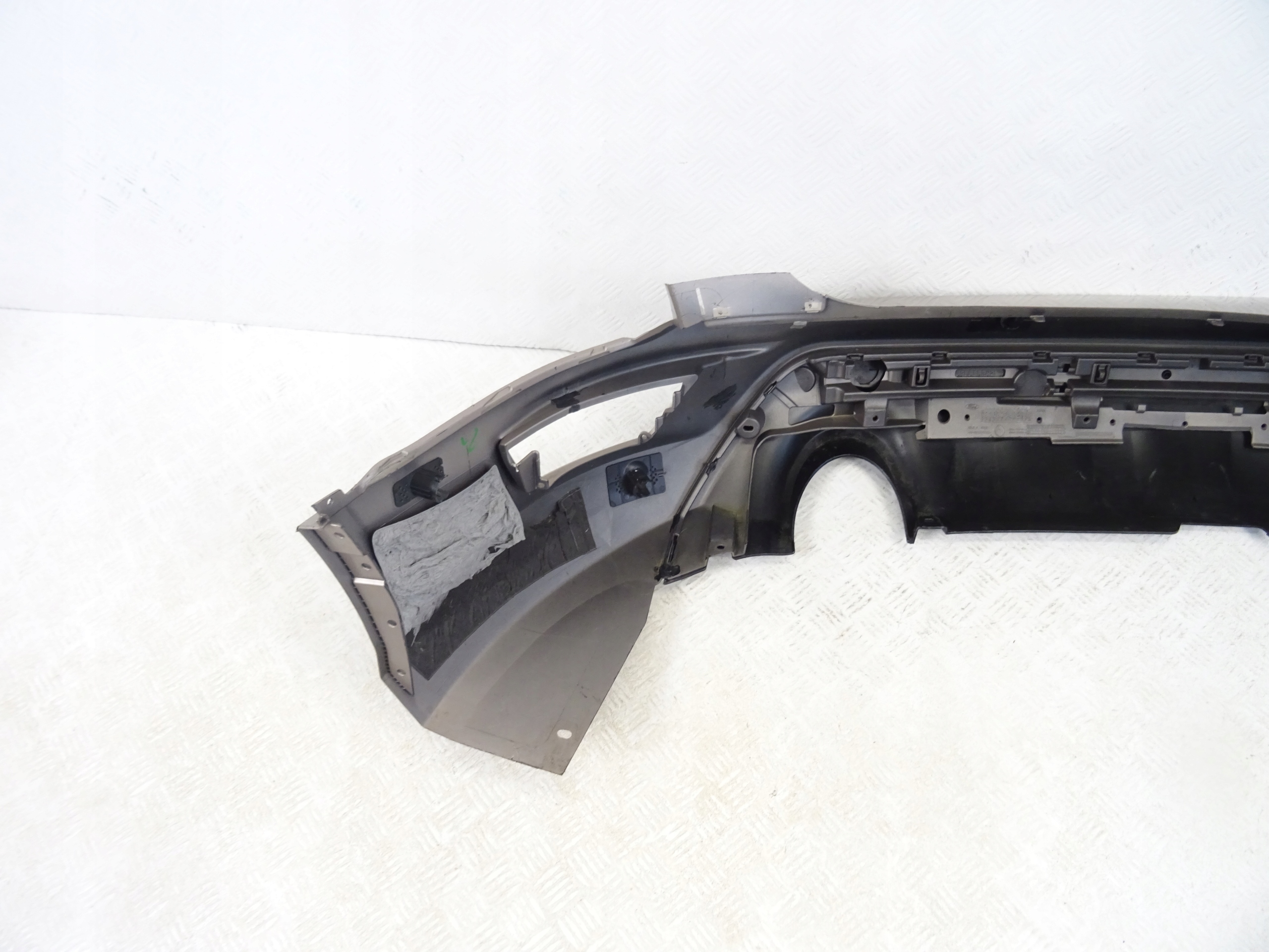 Ford Kuga MK2 TITANIUM ST LIFT bumper rear part