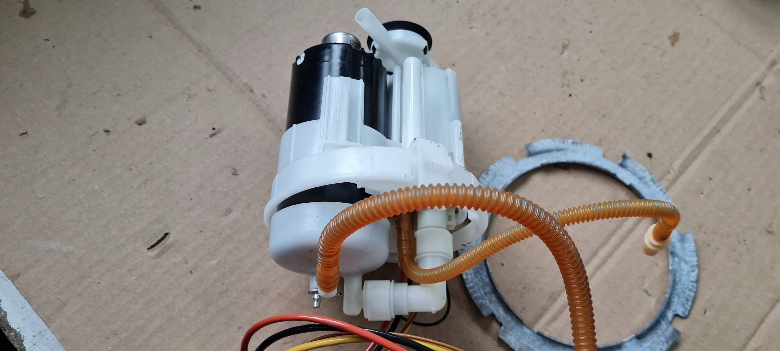 Q5 80A pumpa goriva rezervoara benzin 2.0 TFSI 80A919087