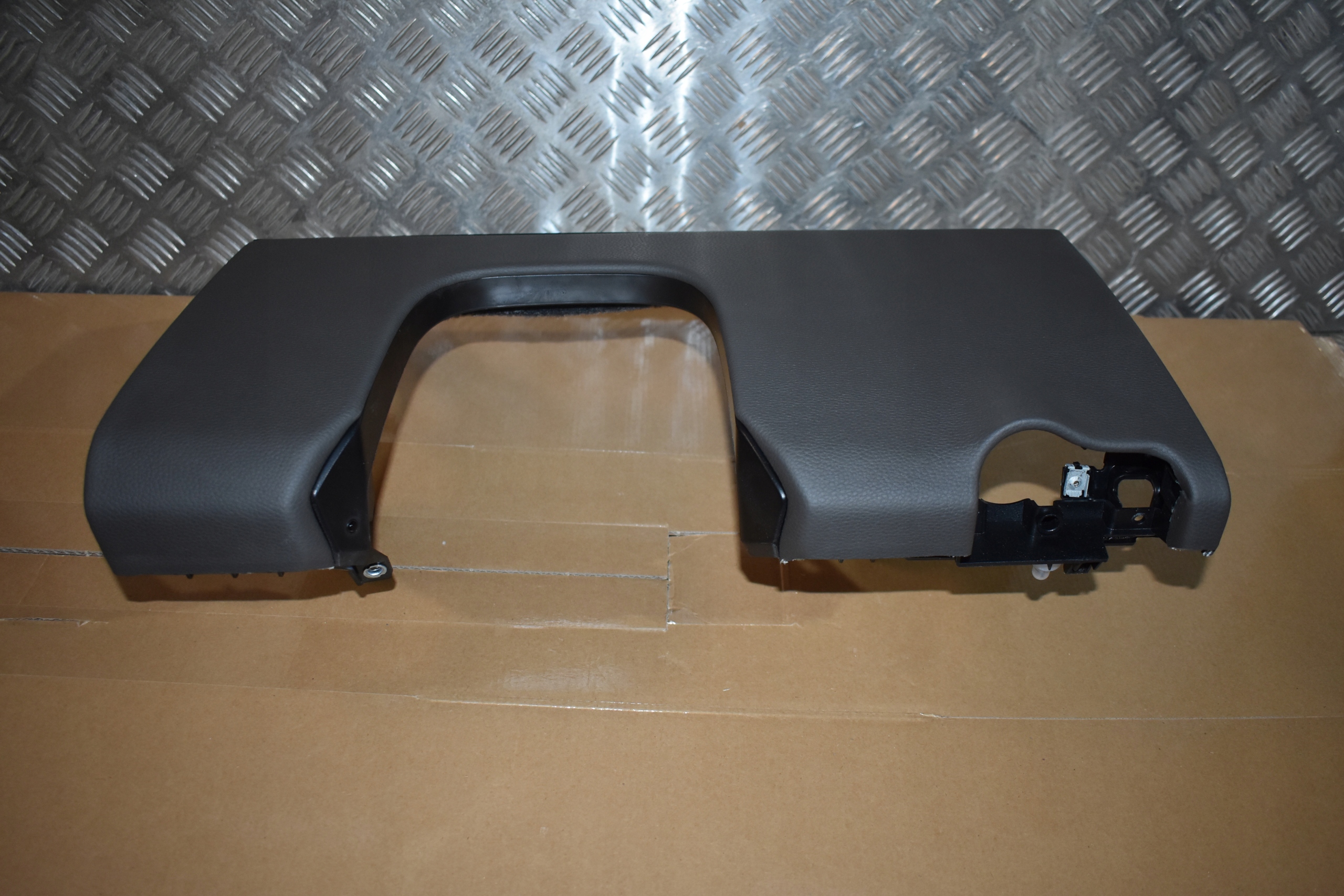 perfect condition plato left below steering wheel, PORSCHE PANAMERA 971 1