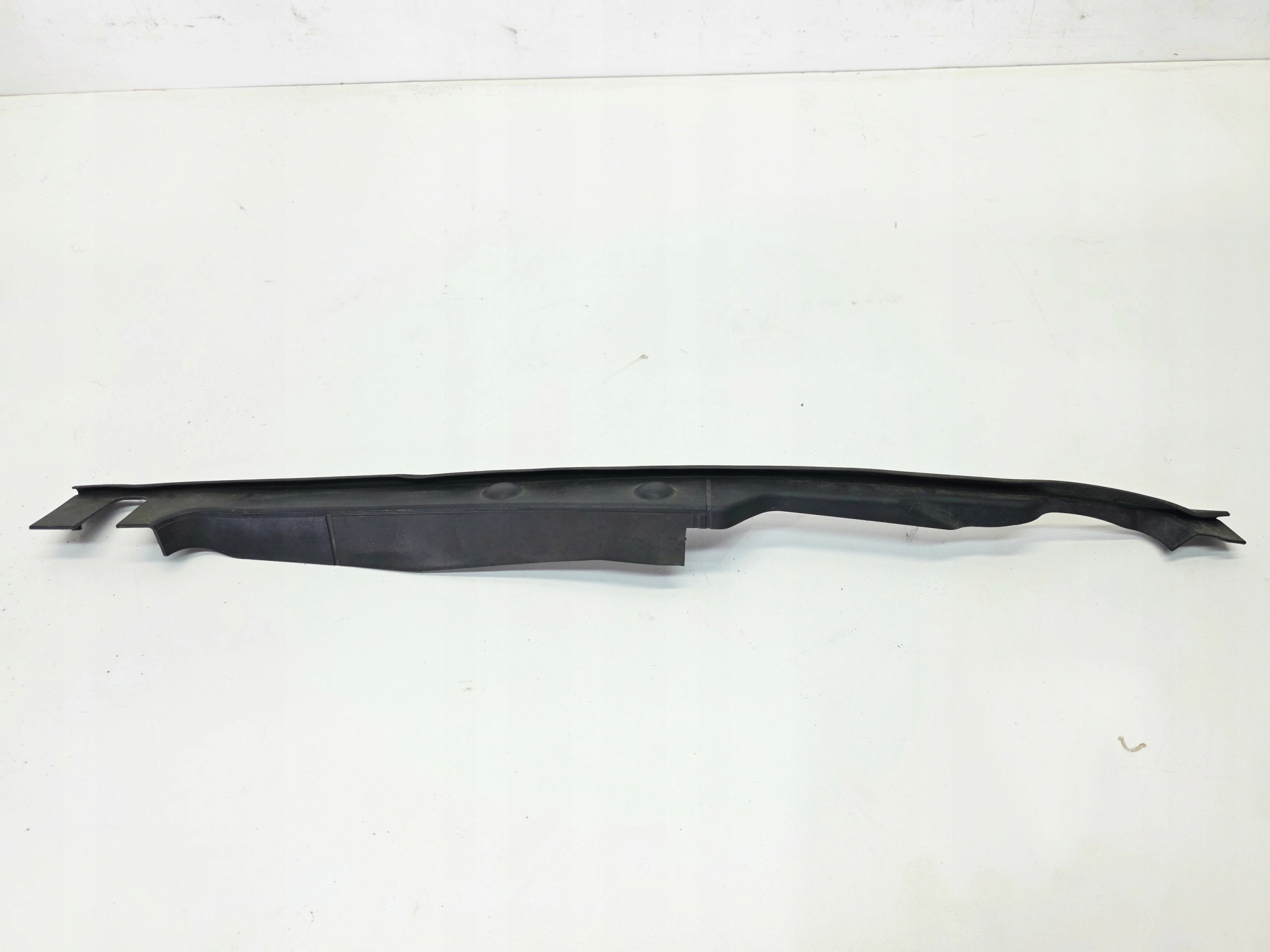 modanatura superiore parafango Destro AUDI A4 B9 8W0820582C