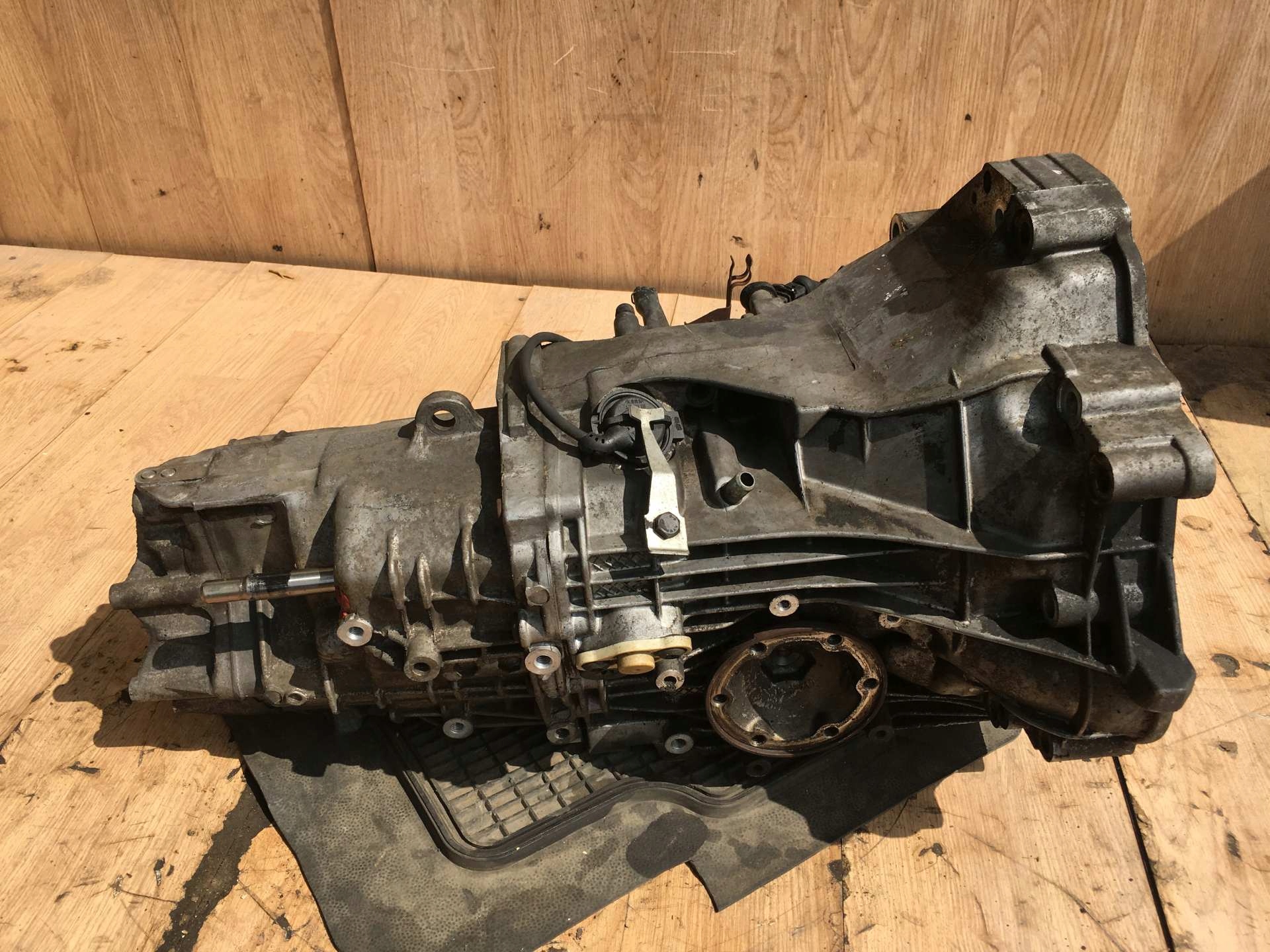 Getriebe AUDI A4 B5 1.8 DWA