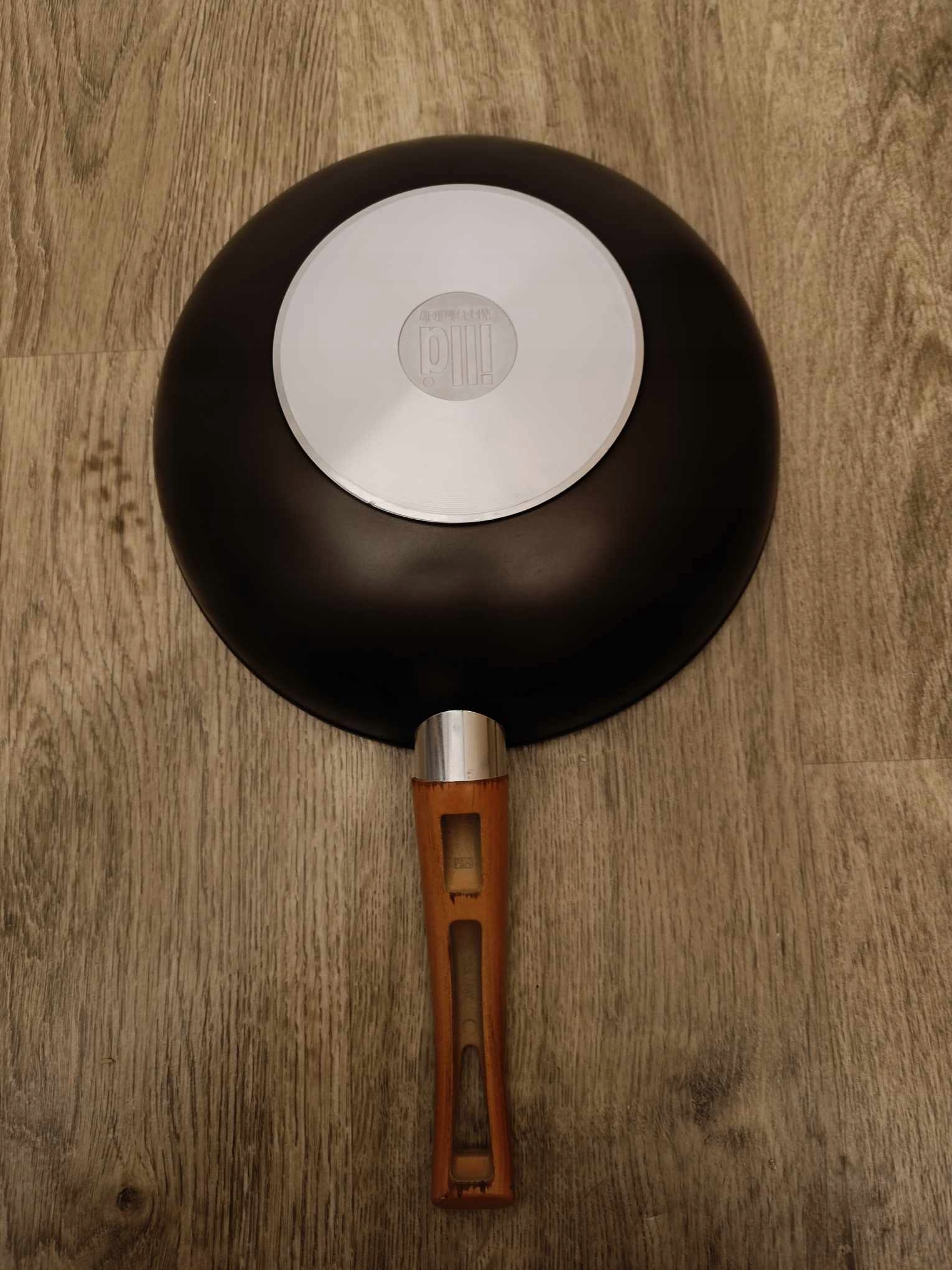 Wok Illa 28 cm Kod producenta ILLA OLIVILLA