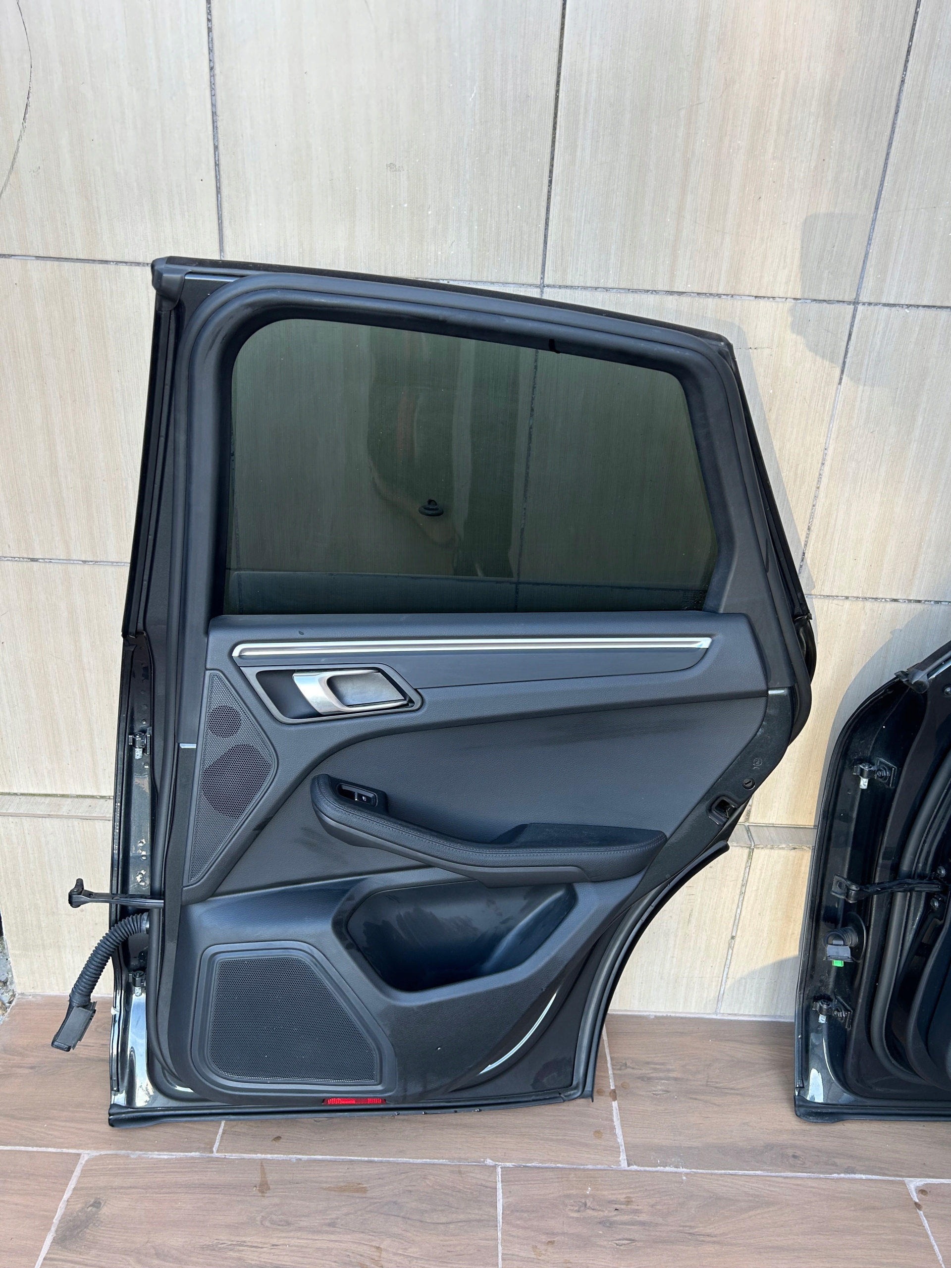 door front rear. right complete upholstery mirror PORSCHE MACAN 95B